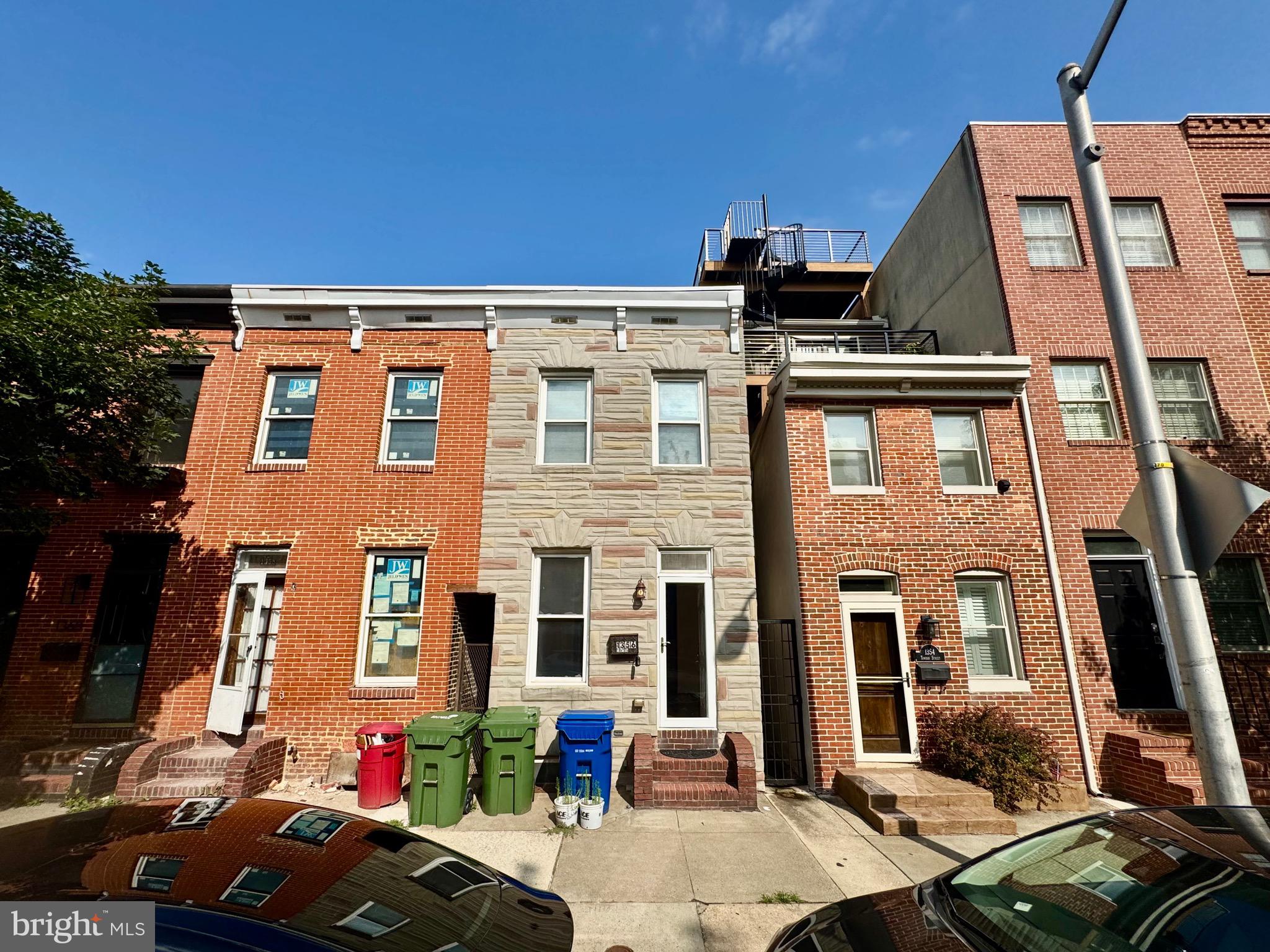 Welcome to your next home at 1356 Towson Street, a charming and cozy rowhouse nestled in the heart of Locust Point. Step inside to find a thoughtfully designed living space, featuring a new washer and dryer for easy everyday living. The private back patio is perfect for BBQs, outdoor dining, or simply relaxing under the open sky. Location couldn’t be better.
Just steps away from Harriett’s Theater and the local shopping plaza, you'll have entertainment, dining, and everyday essentials right at your fingertips.
Whether you're a professional looking to live close to the action or someone who appreciates the character of Baltimore living, this home has something for you.
