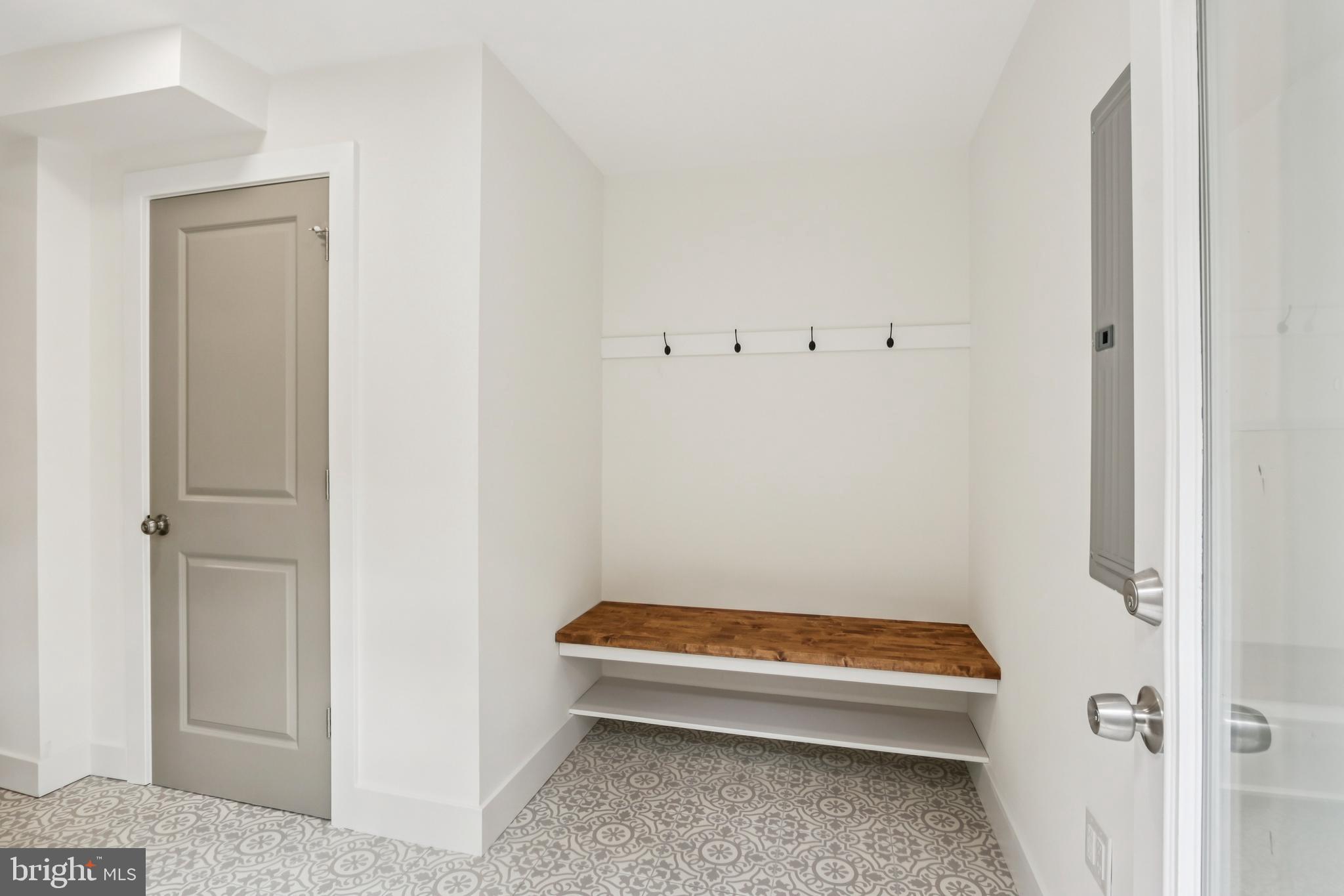 ELKINS PARK - Residential