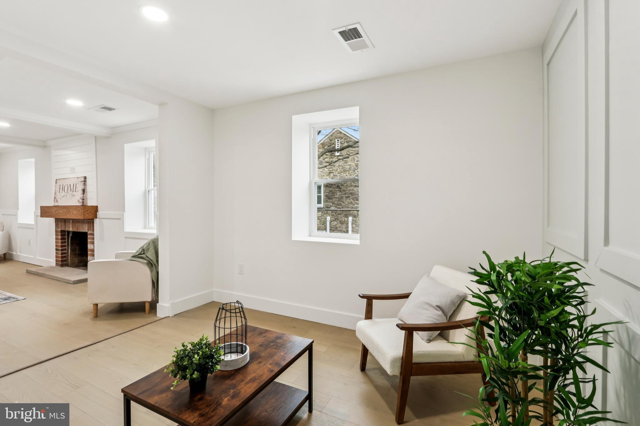 ELKINS PARK - Residential