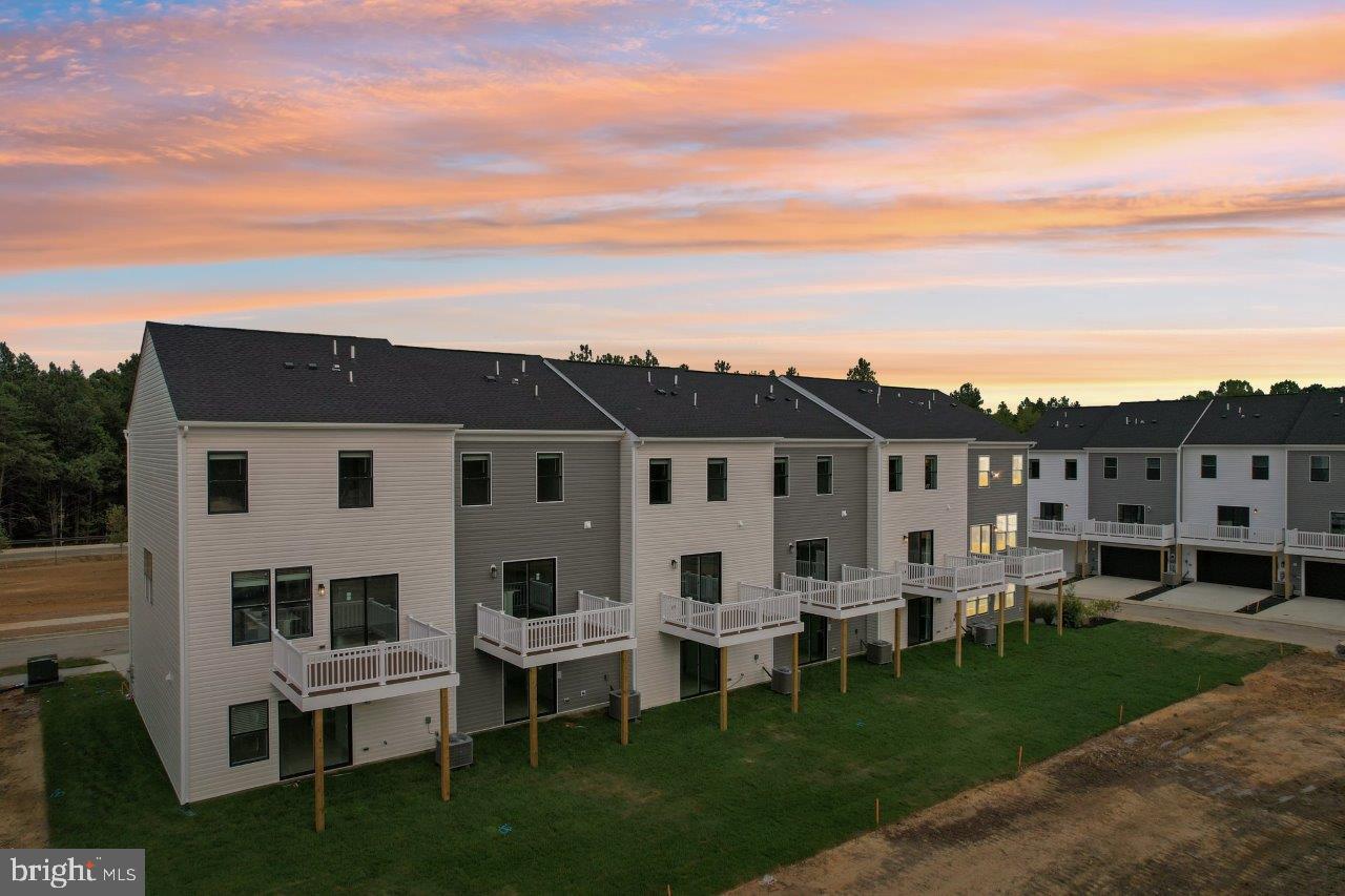 PINEGROVE - Residential