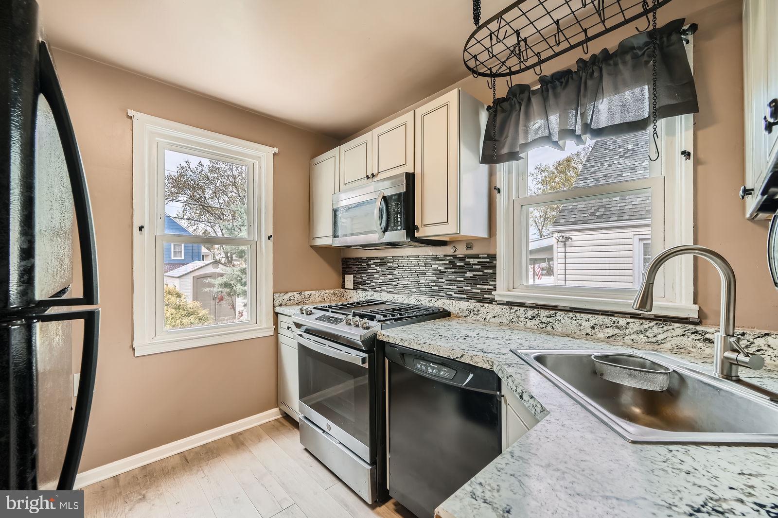 PARKVILLE - Residential