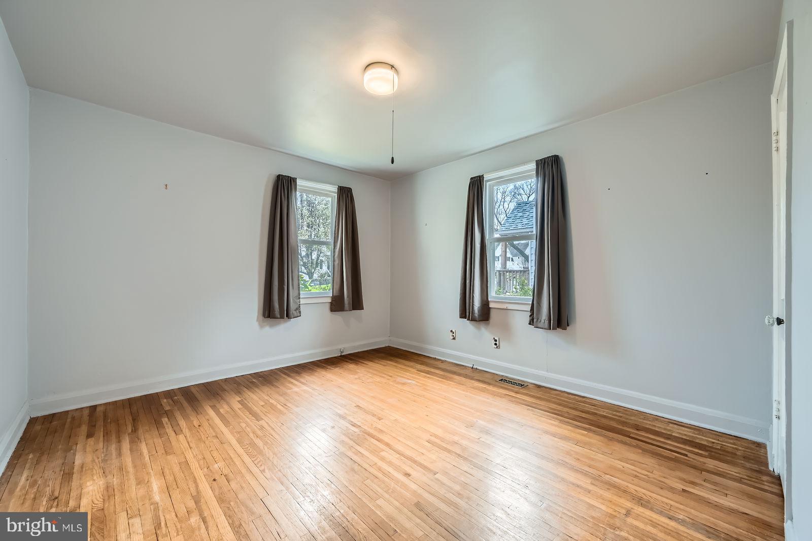 PARKVILLE - Residential