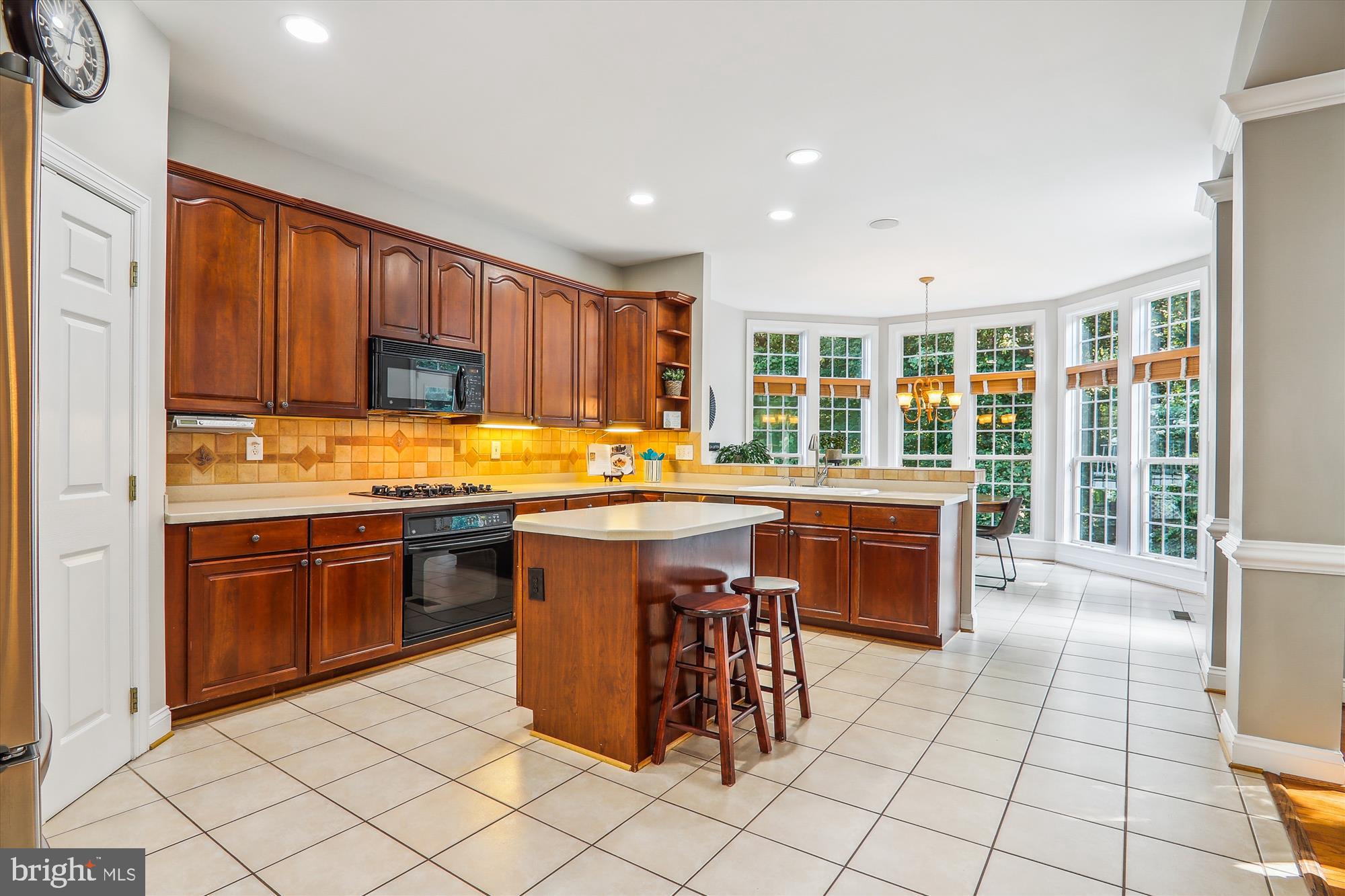 LAKELANDS - Residential