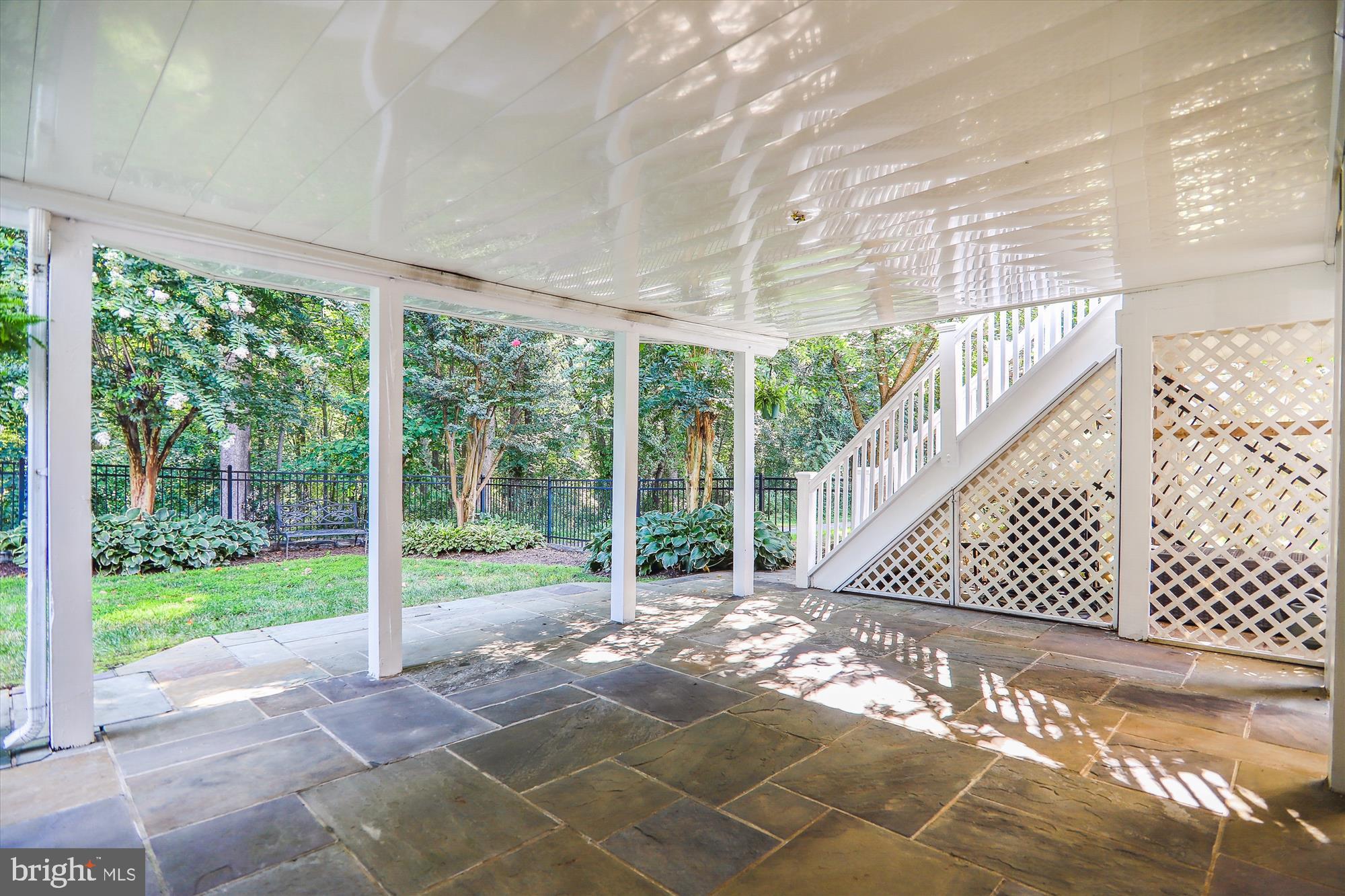 LAKELANDS - Residential