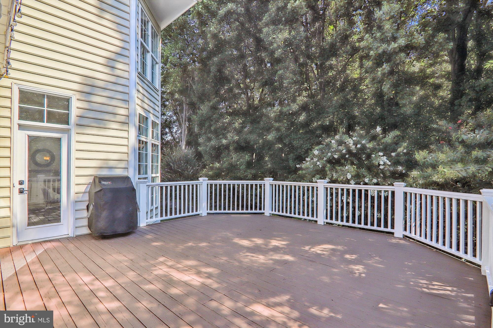 LAKELANDS - Residential