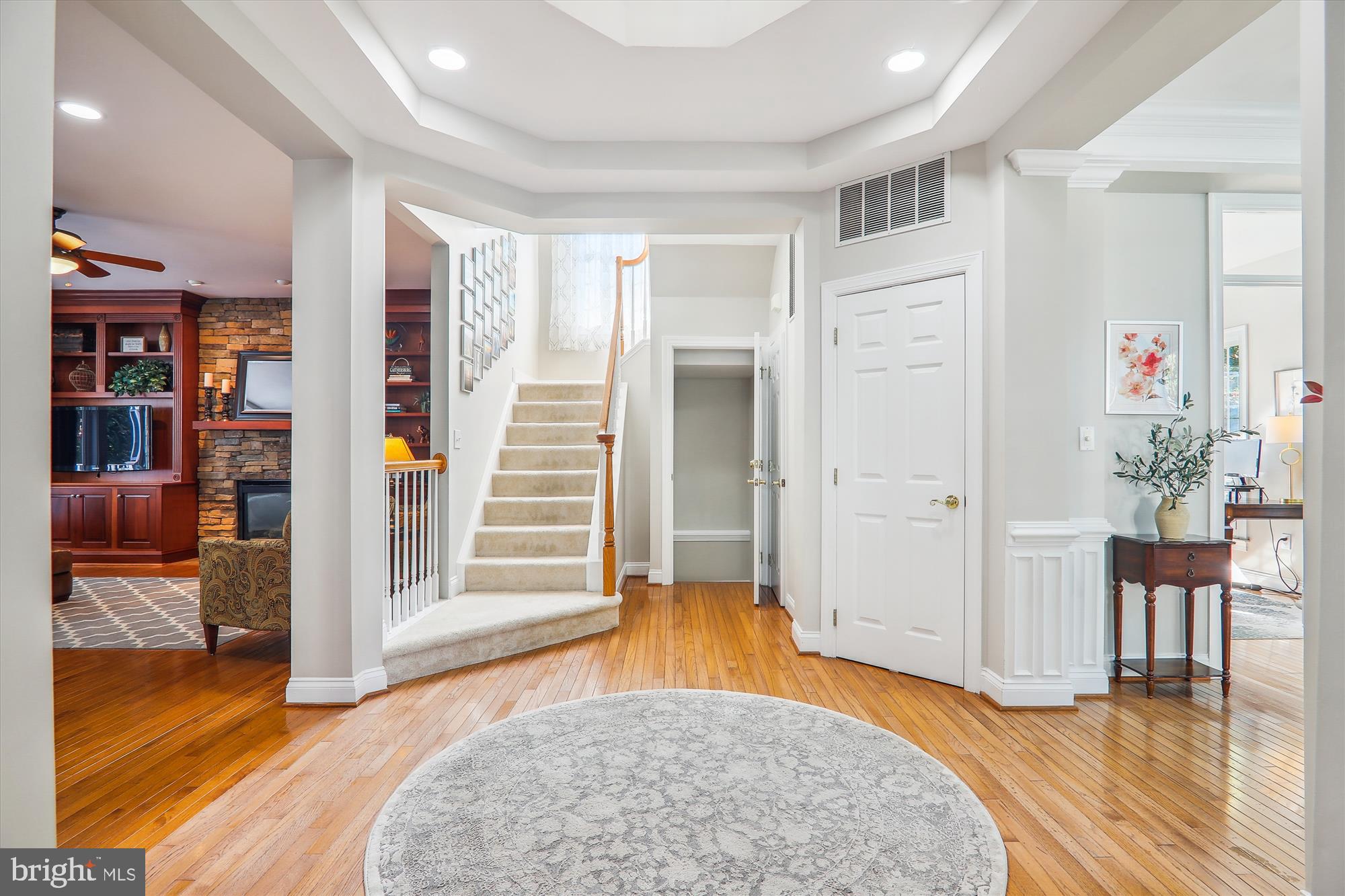 LAKELANDS - Residential