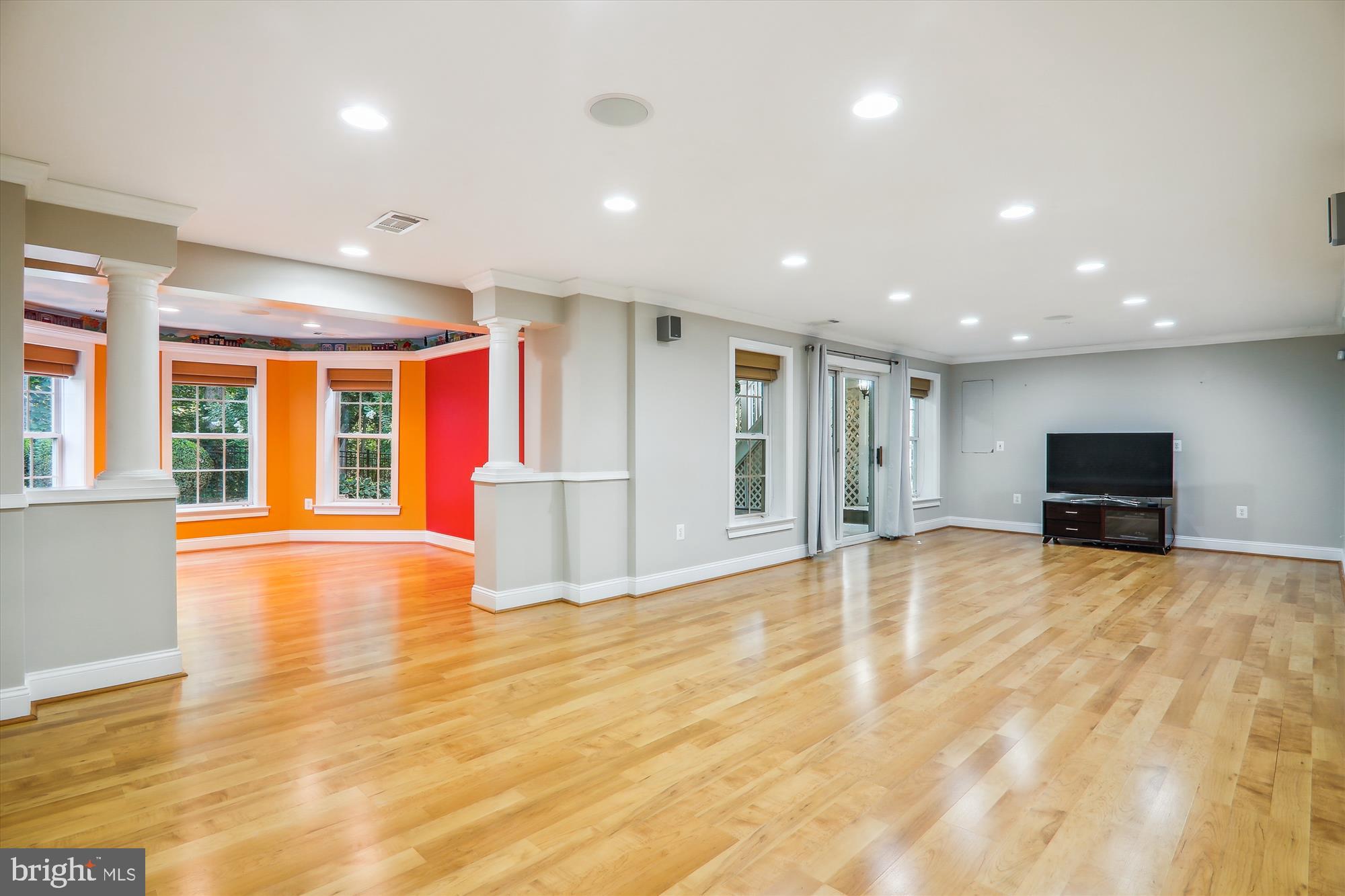 LAKELANDS - Residential