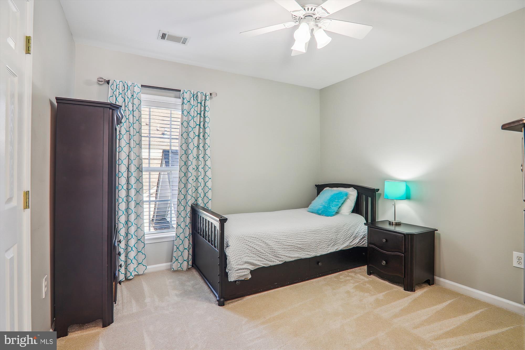 LAKELANDS - Residential