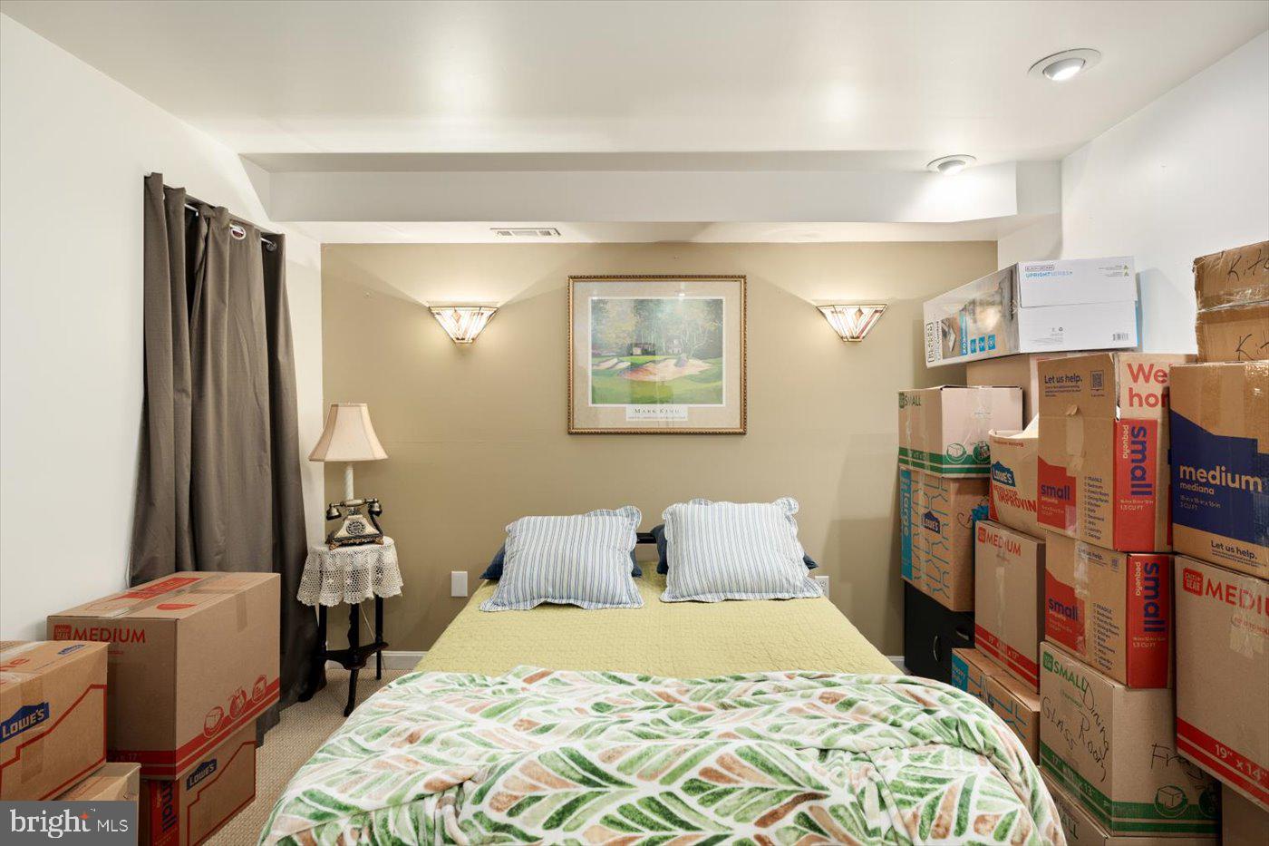 PRESIDENTIAL LAKES - Residential