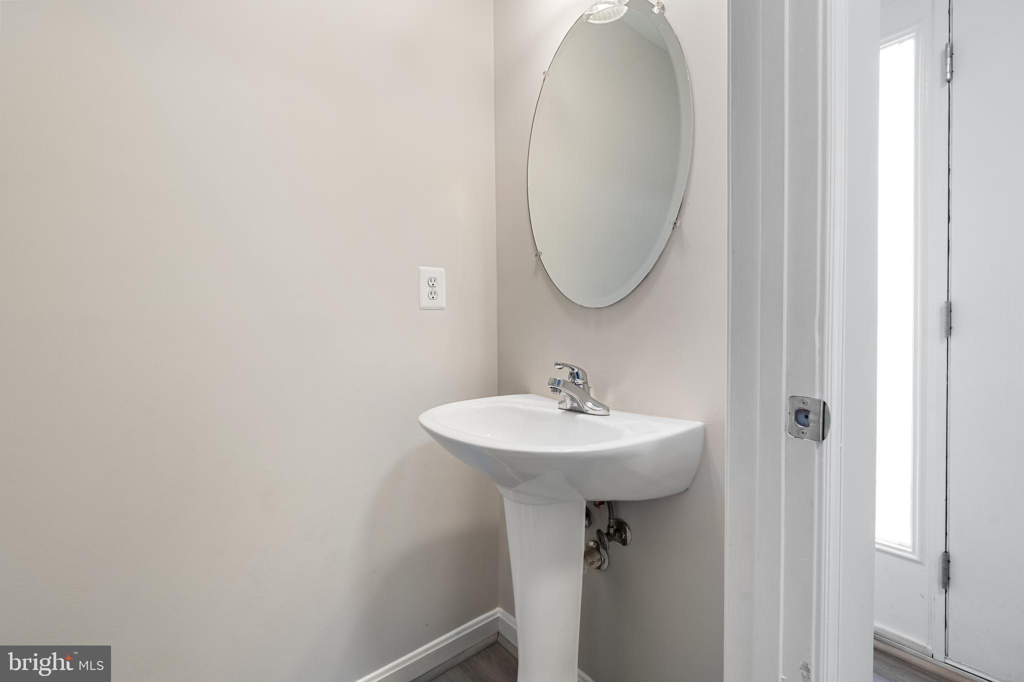 SEVEN OAKS - Residential Lease