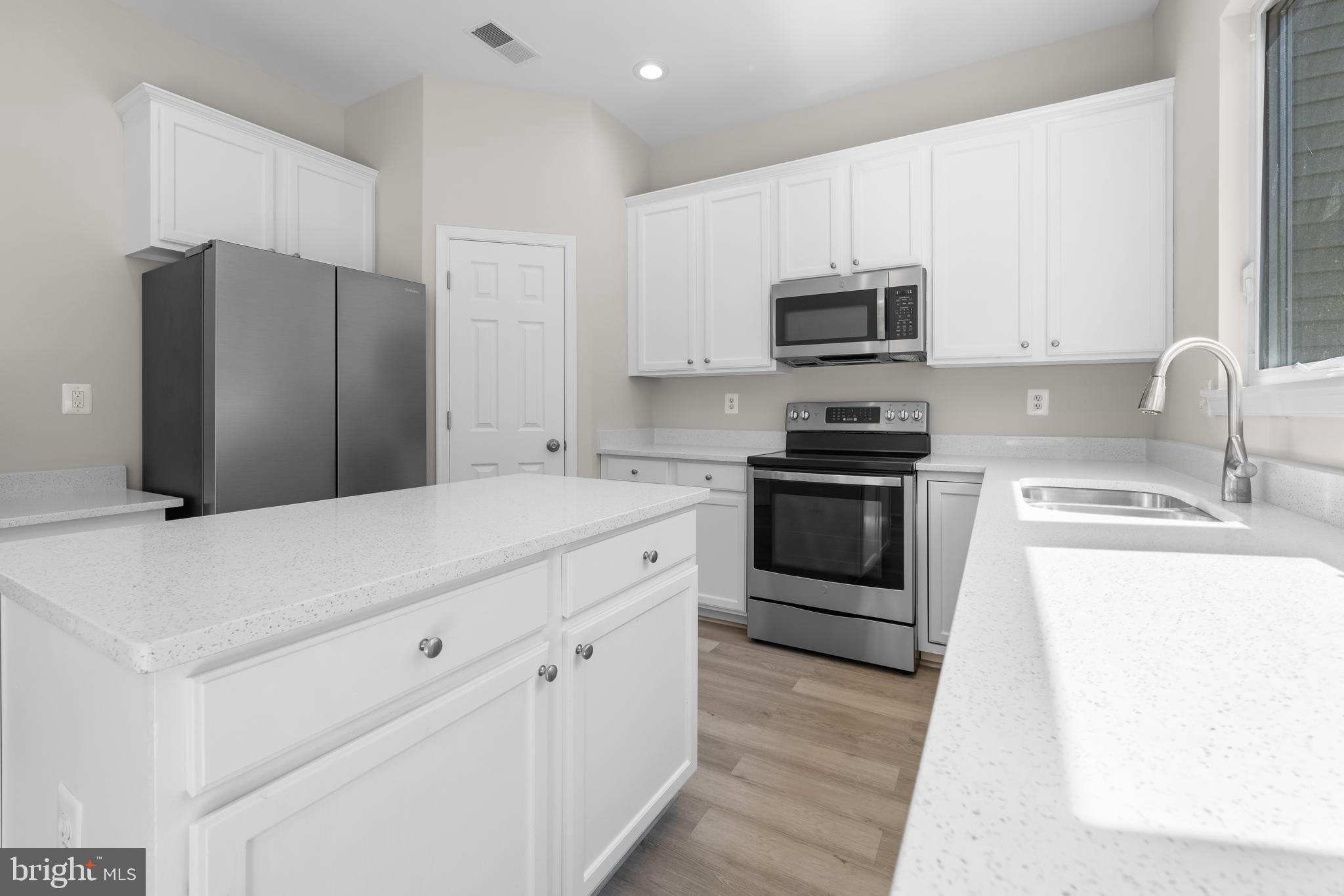 SEVEN OAKS - Residential Lease