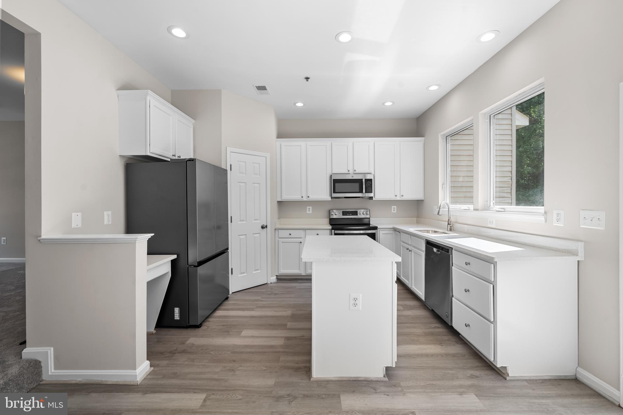 SEVEN OAKS - Residential Lease