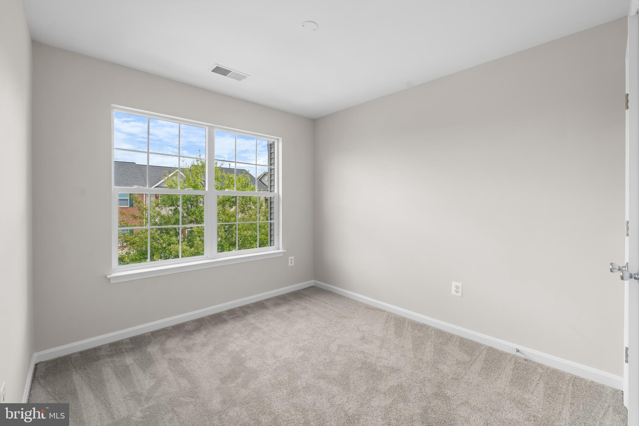 SEVEN OAKS - Residential Lease