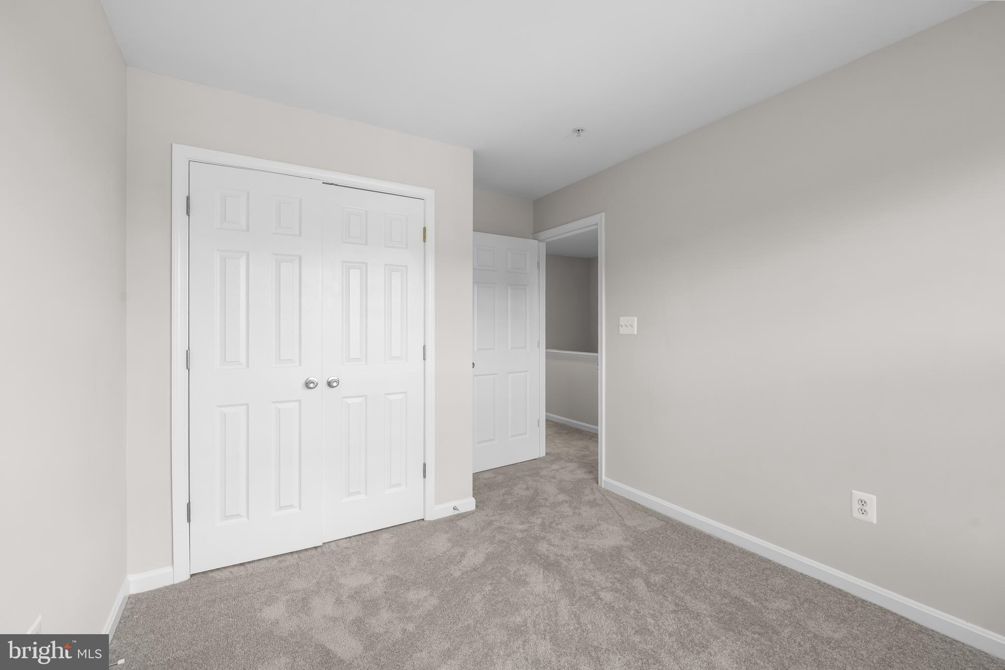 SEVEN OAKS - Residential Lease