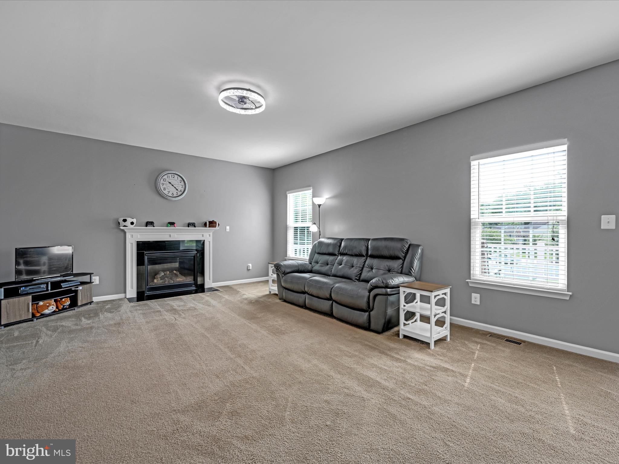 LOGANS RESERVE - Residential