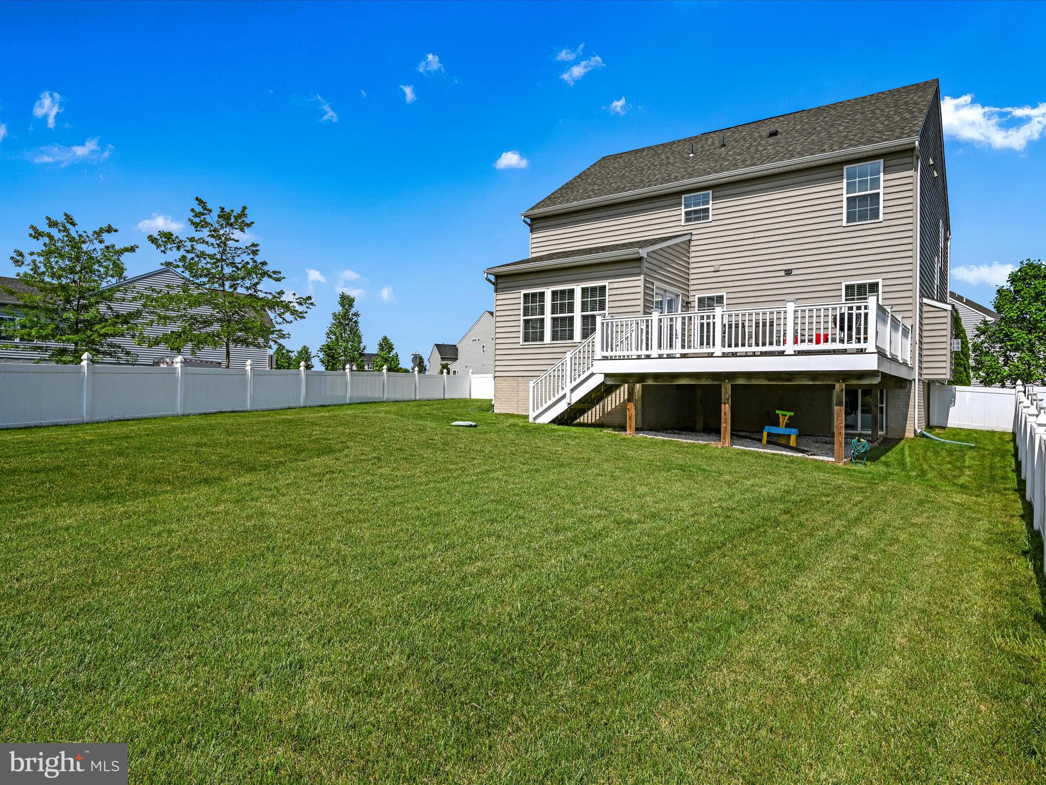 LOGANS RESERVE - Residential