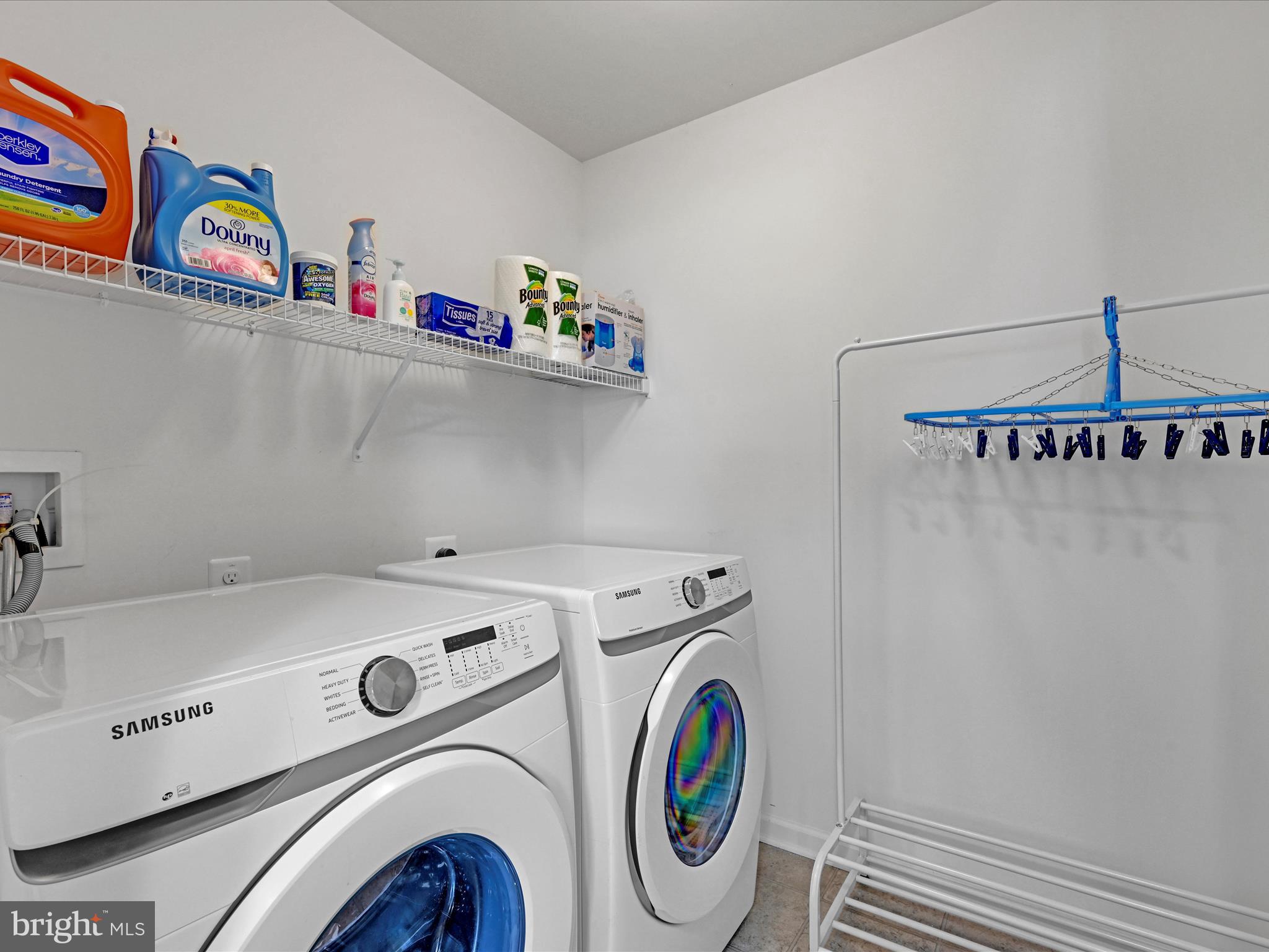 LOGANS RESERVE - Residential