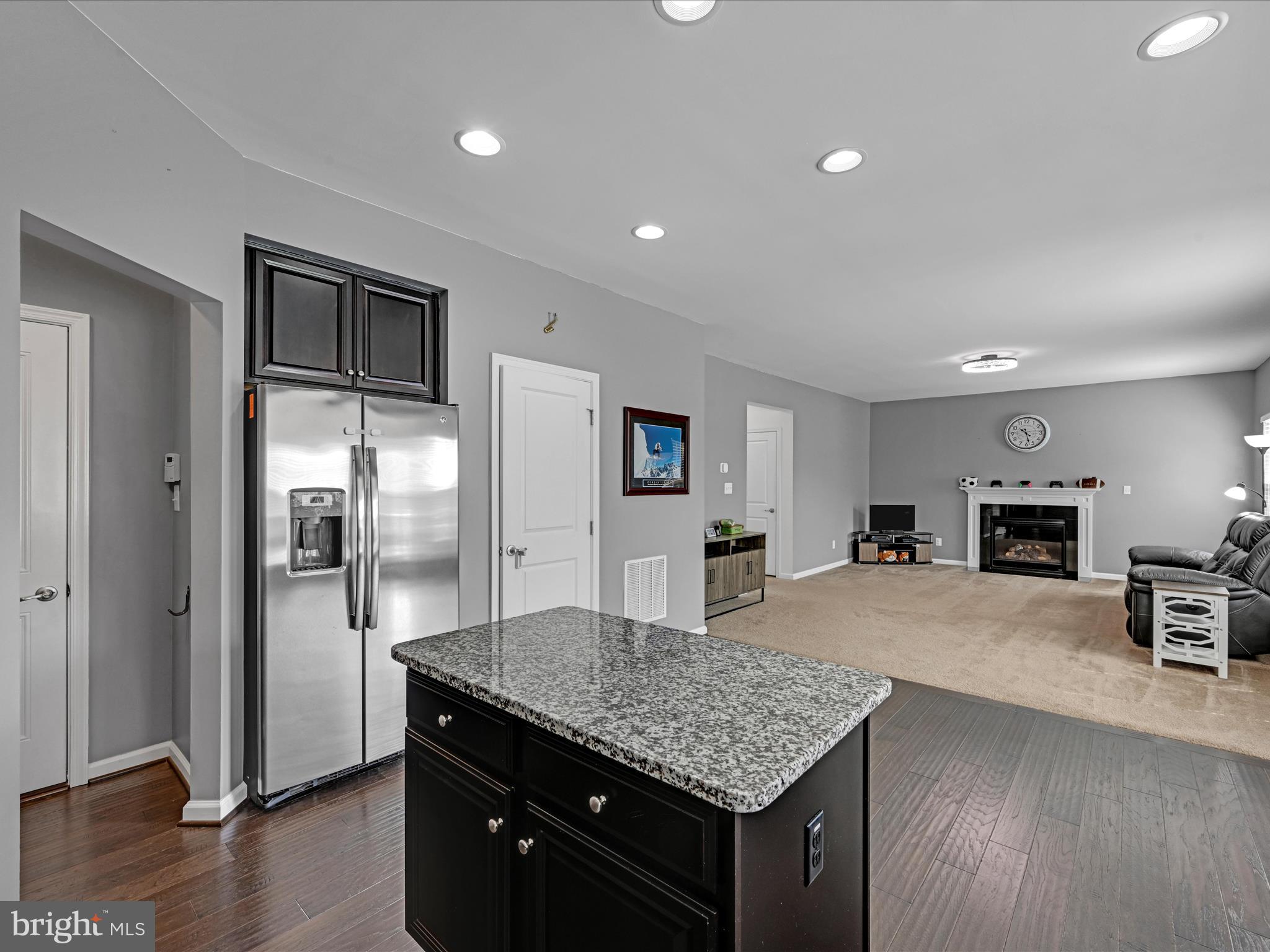 LOGANS RESERVE - Residential