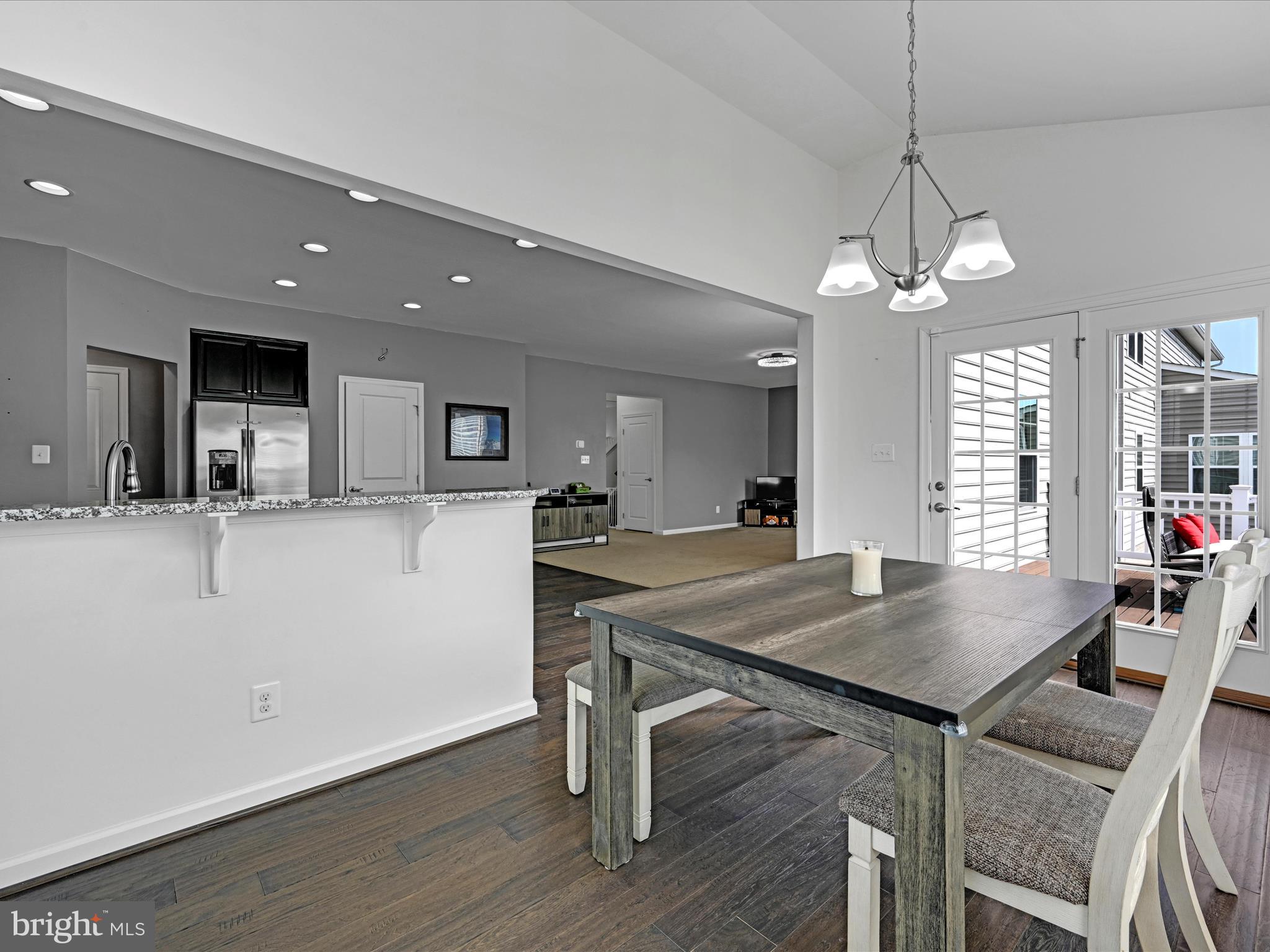 LOGANS RESERVE - Residential