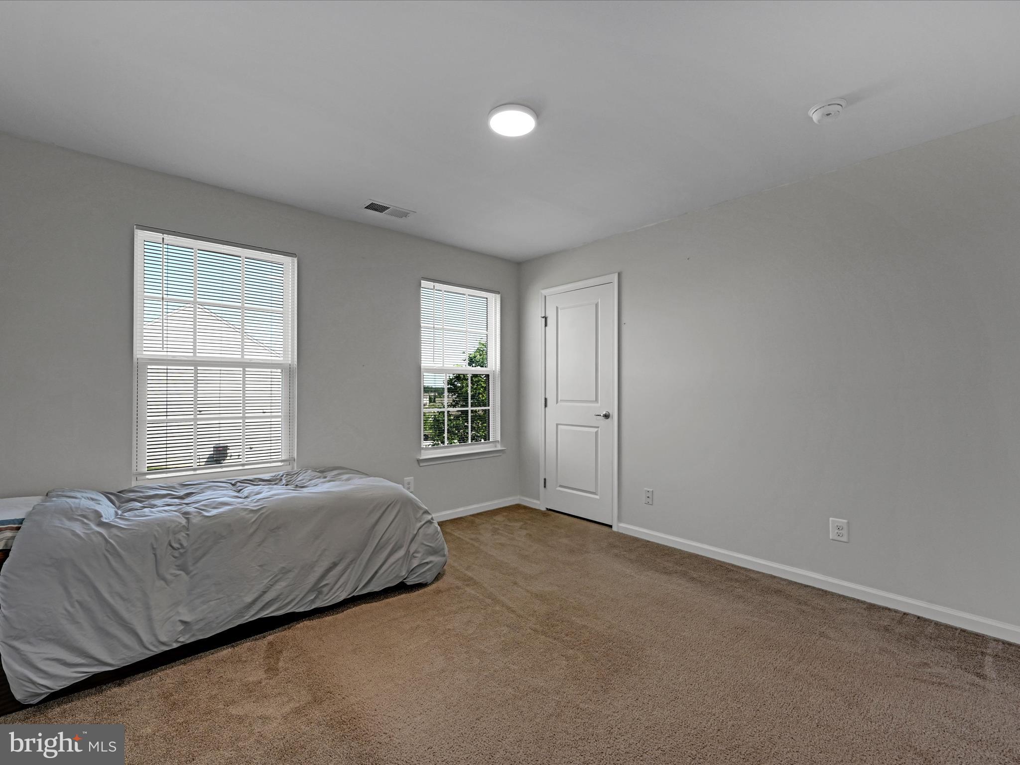 LOGANS RESERVE - Residential