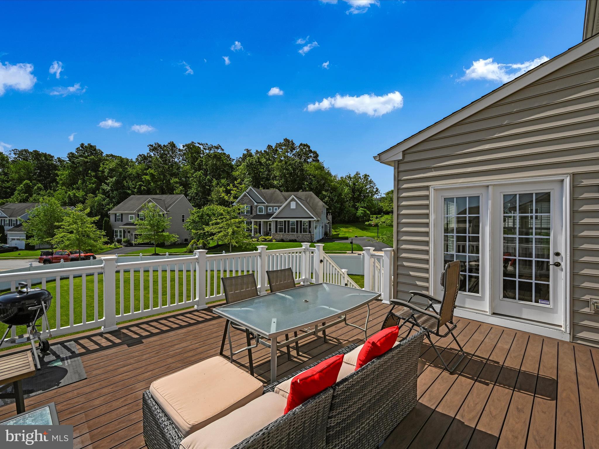 LOGANS RESERVE - Residential