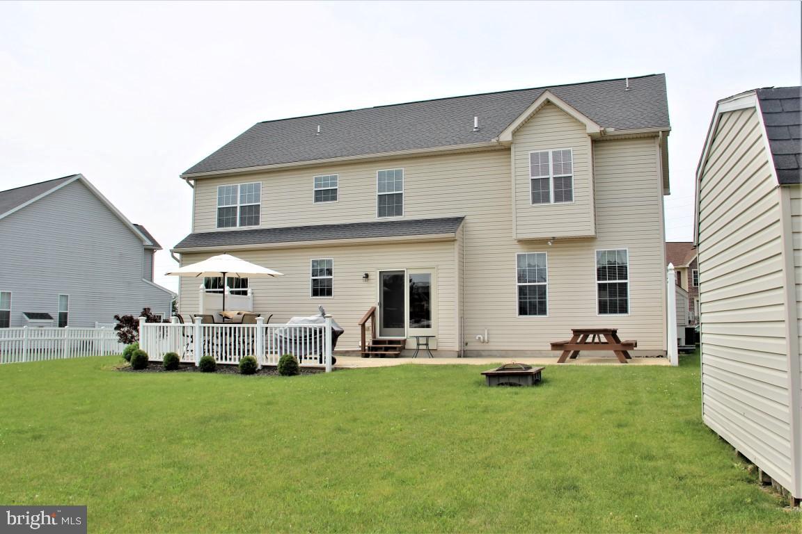 VINTAGE ACRES - Residential