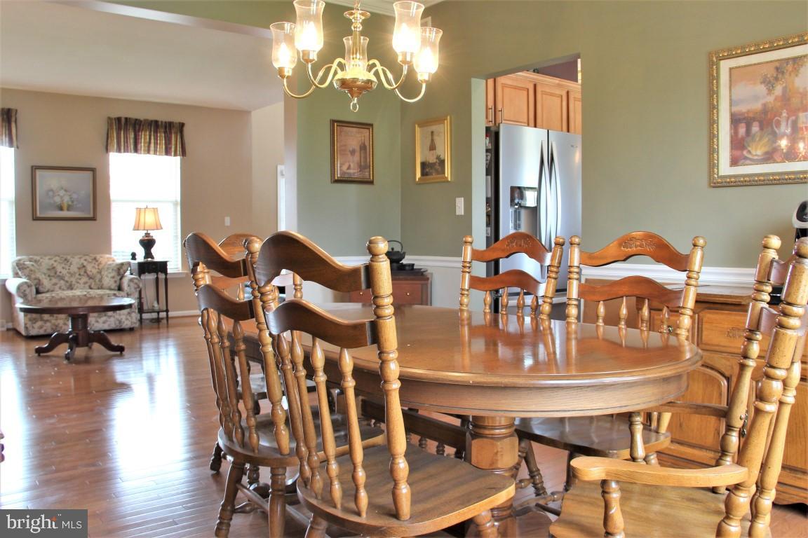 VINTAGE ACRES - Residential