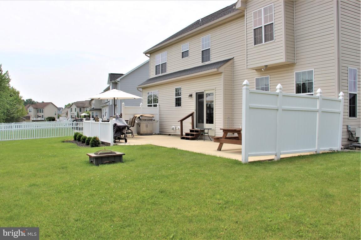 VINTAGE ACRES - Residential
