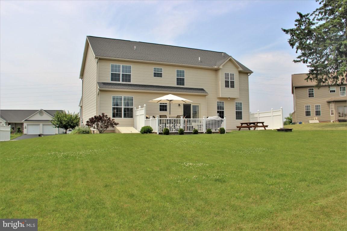 VINTAGE ACRES - Residential