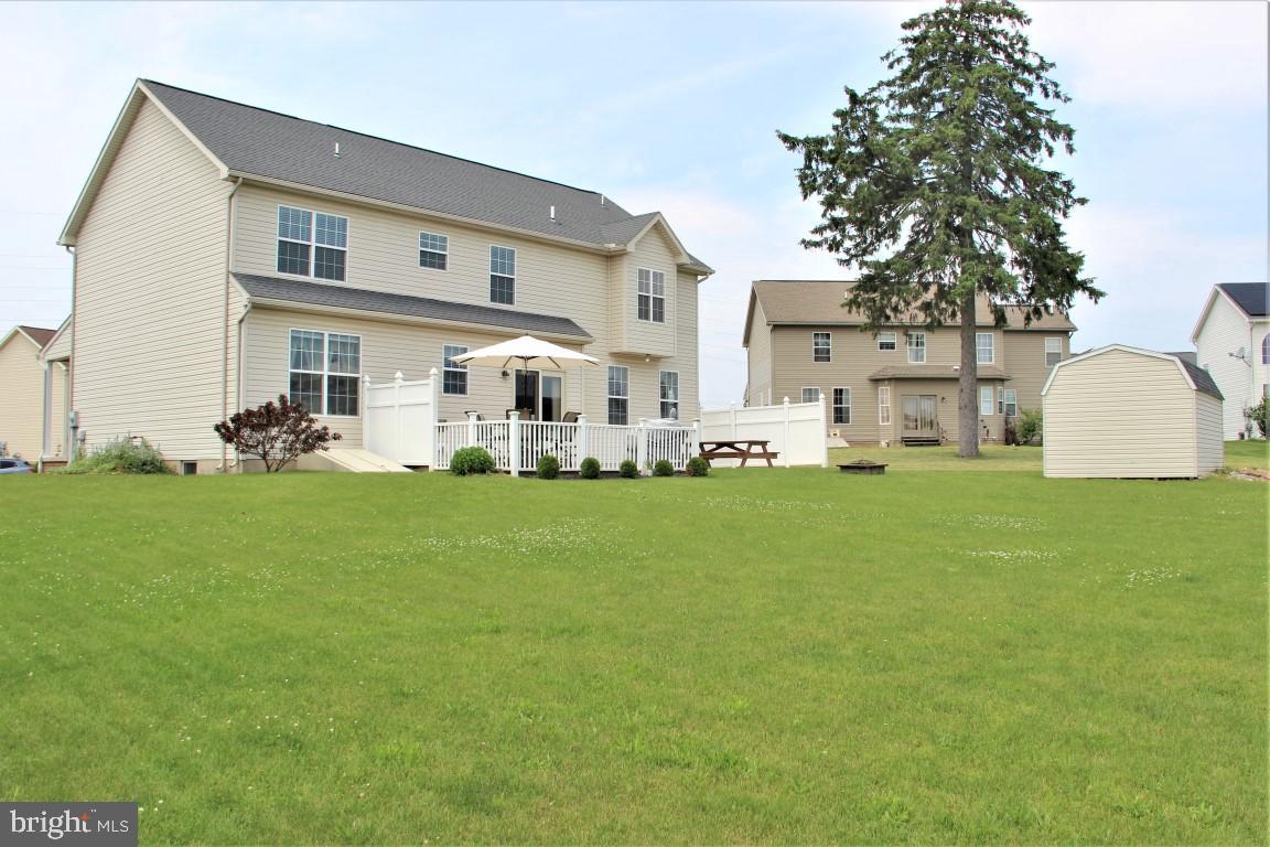 VINTAGE ACRES - Residential