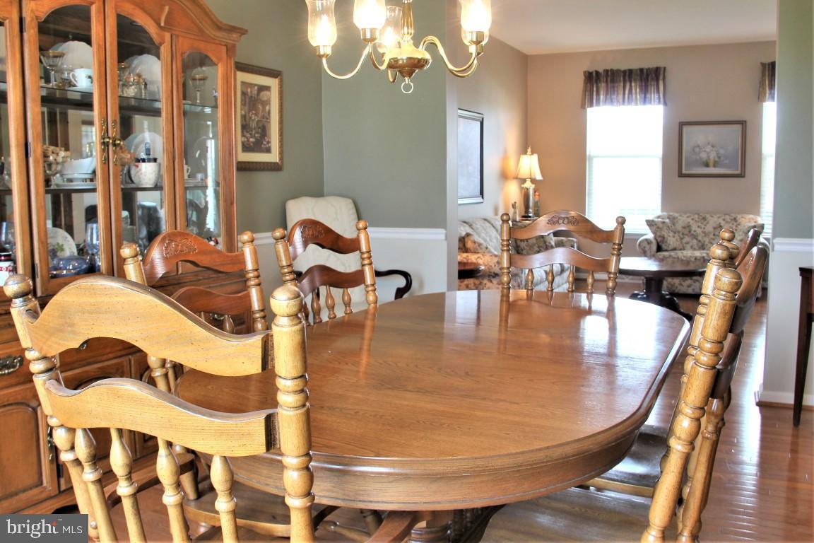 VINTAGE ACRES - Residential
