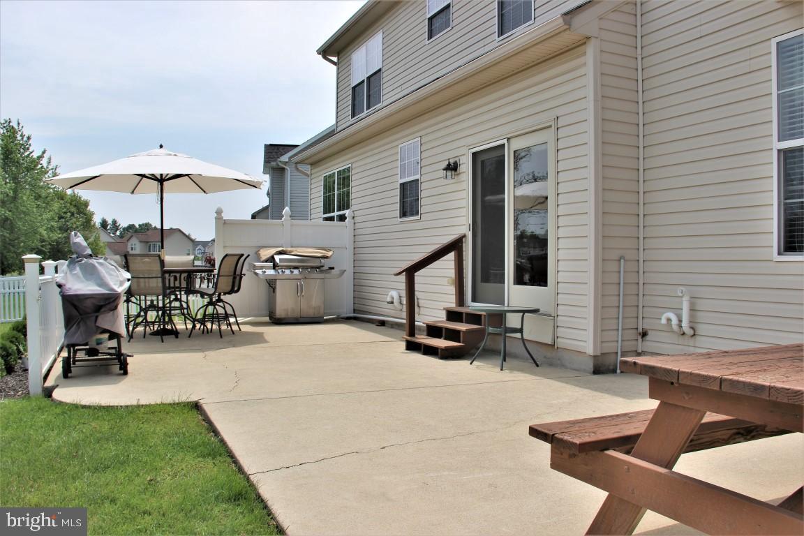 VINTAGE ACRES - Residential