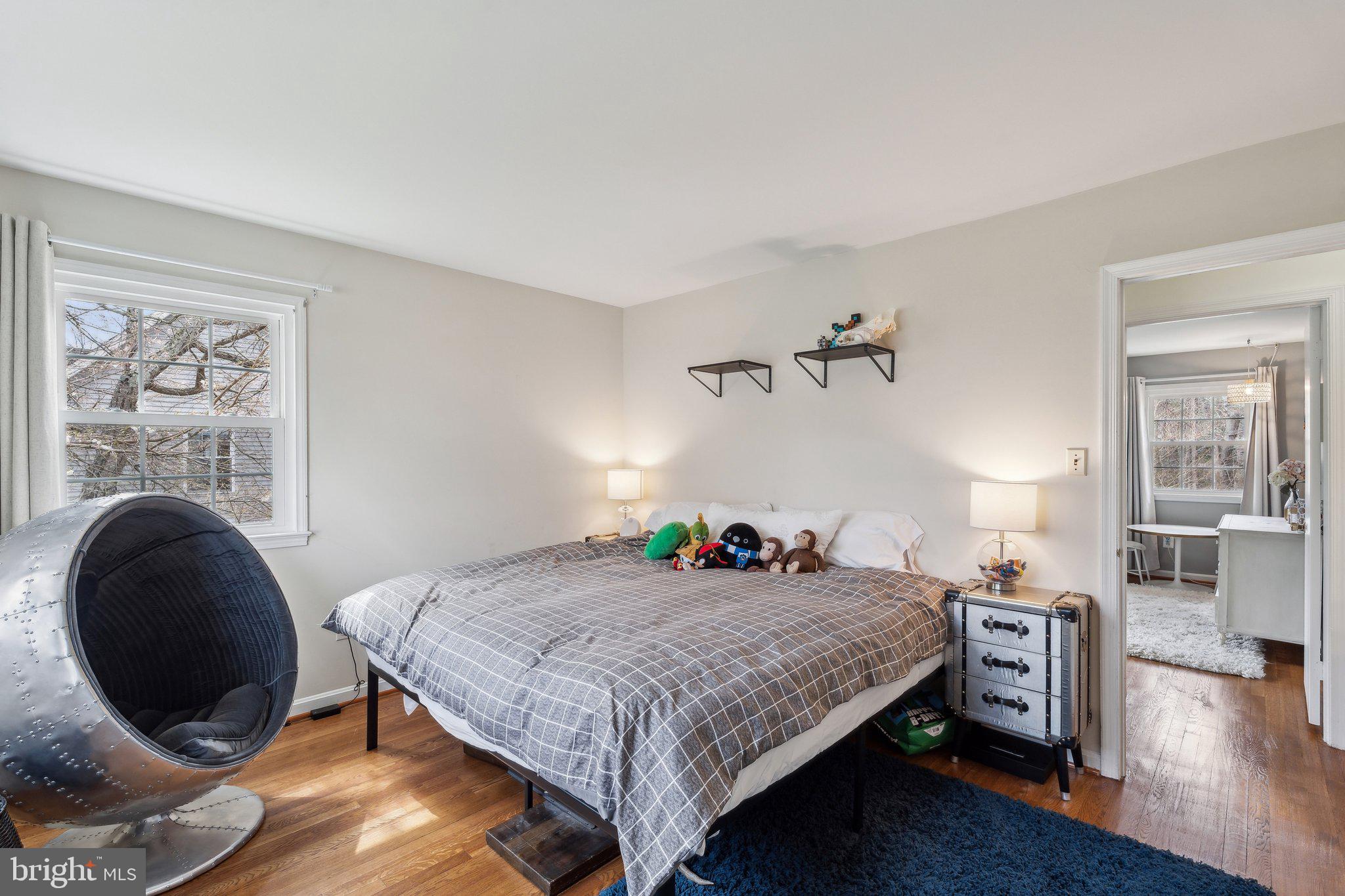 SUTTON PLACE - Residential