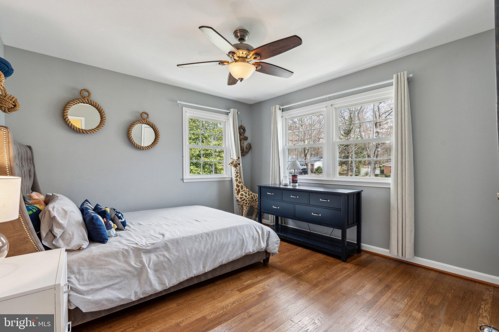 SUTTON PLACE - Residential