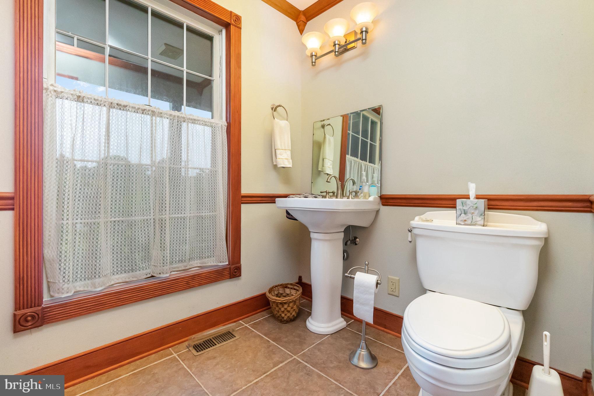 LYNS FOREST - Residential