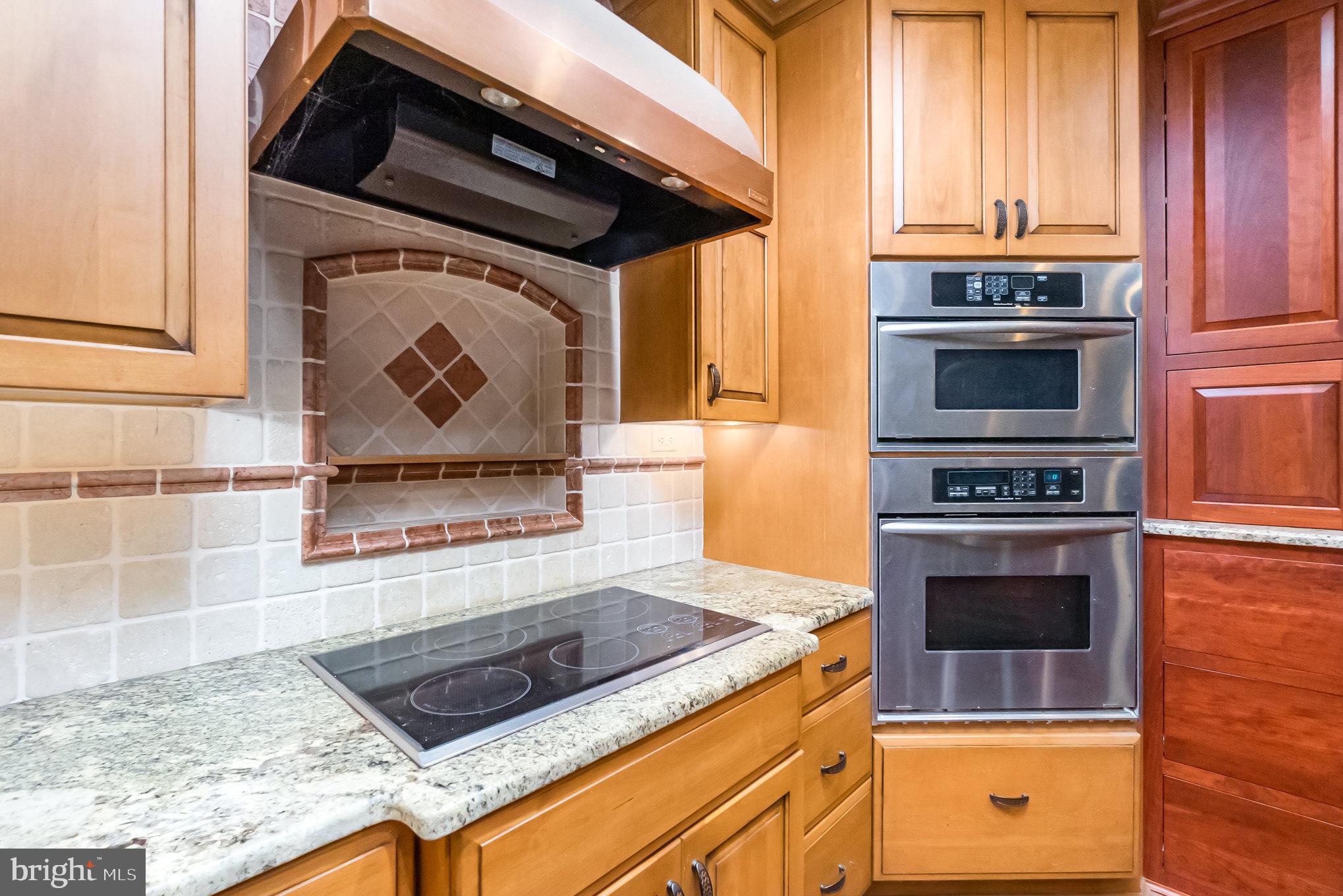 LYNS FOREST - Residential