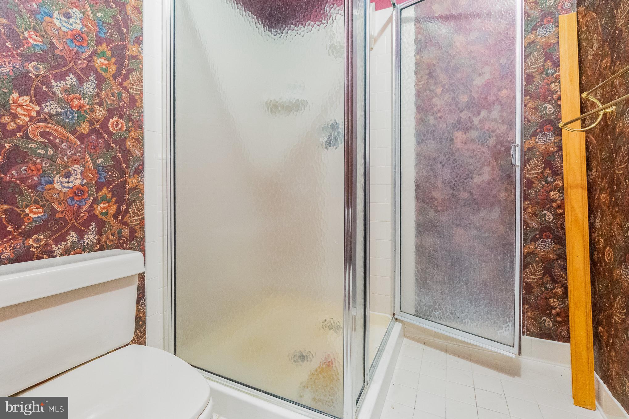 LYNS FOREST - Residential