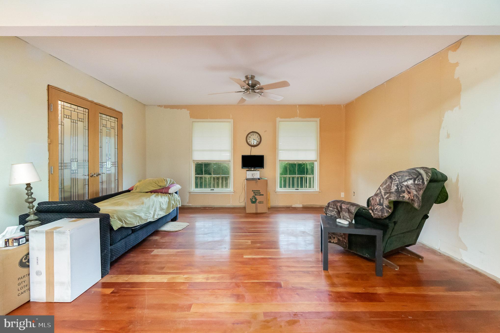 LYNS FOREST - Residential