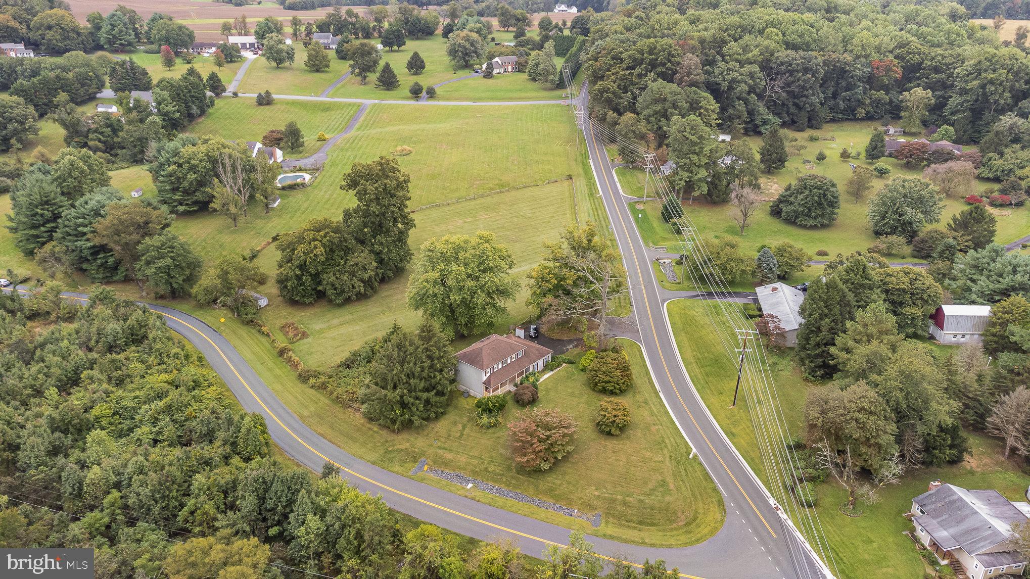 LYNS FOREST - Residential