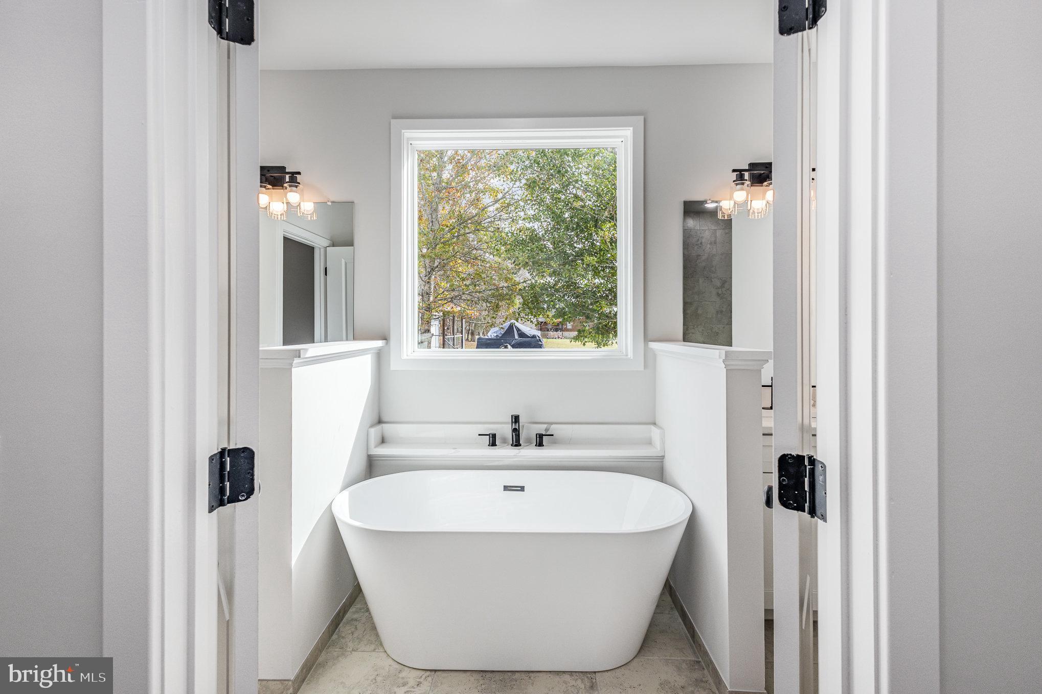 NOAHS LANDING - Residential