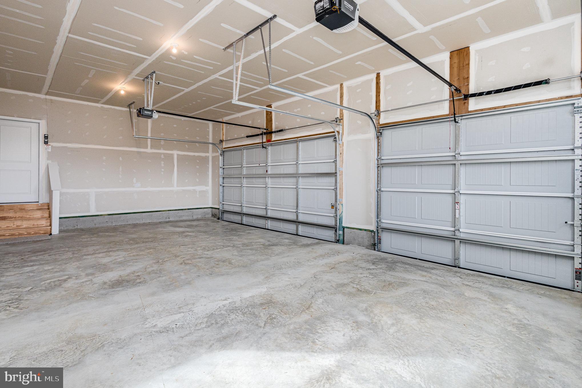 NOAHS LANDING - Residential