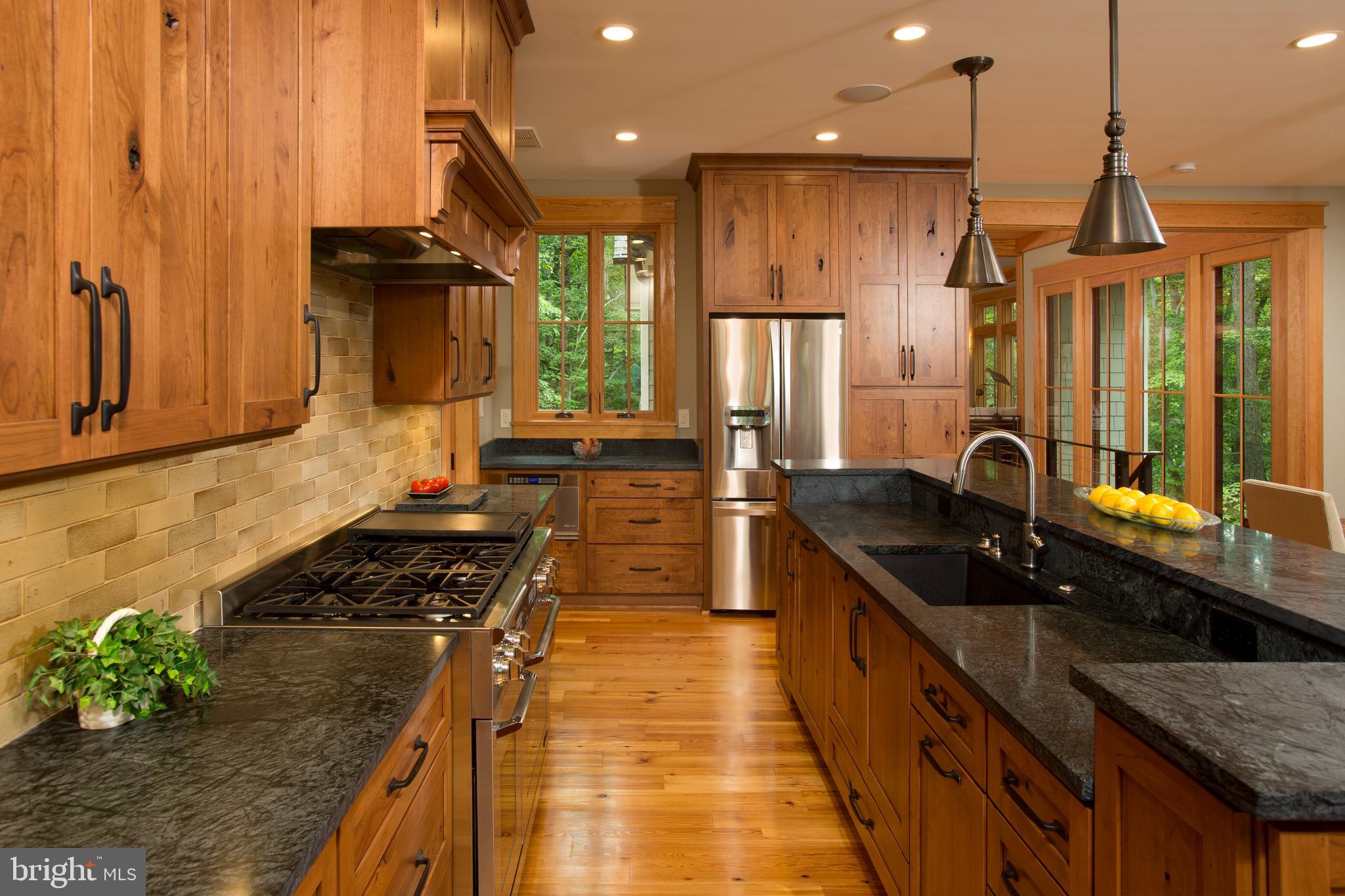 OCCOQUAN OAKS - Residential