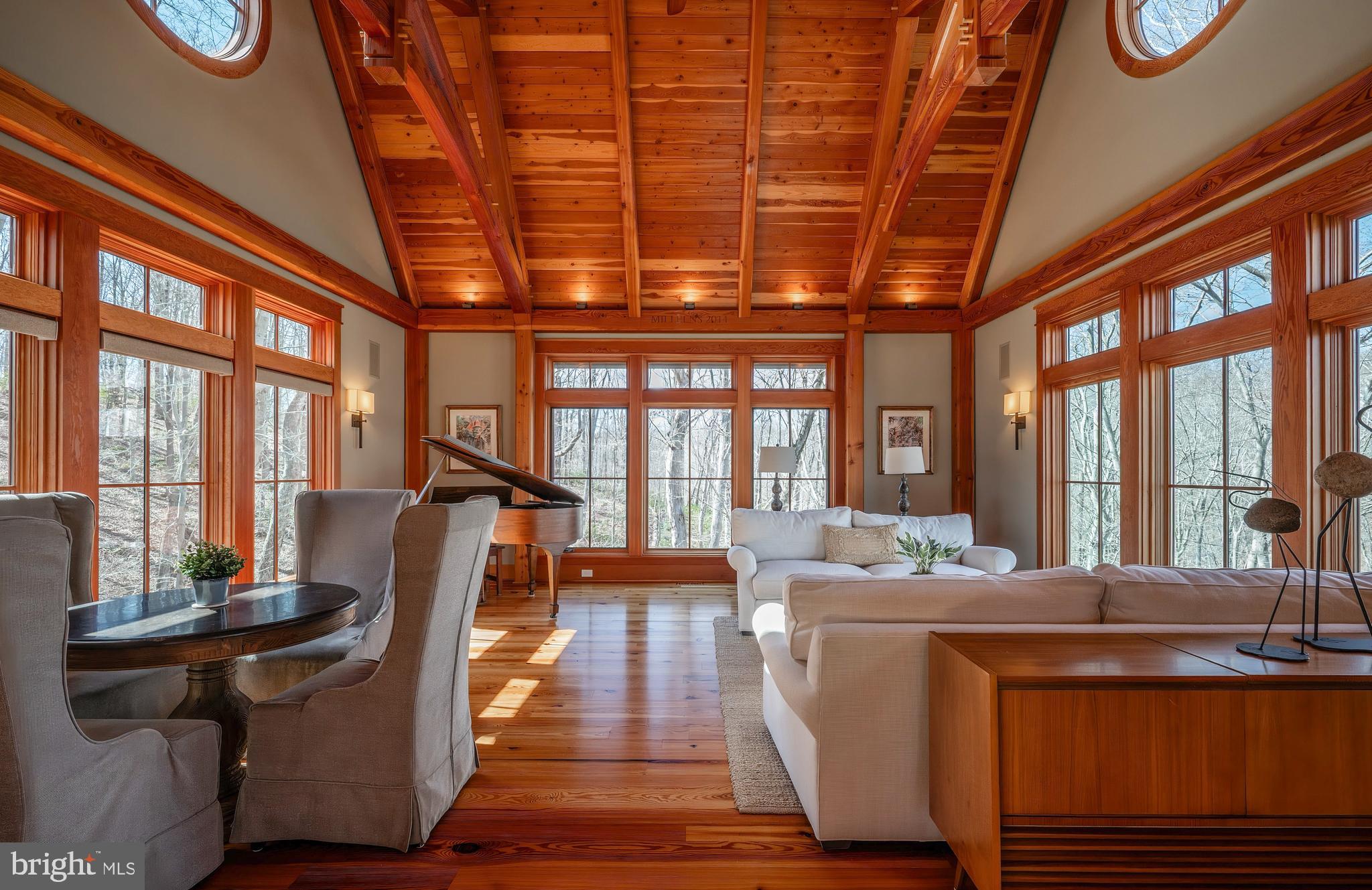 OCCOQUAN OAKS - Residential