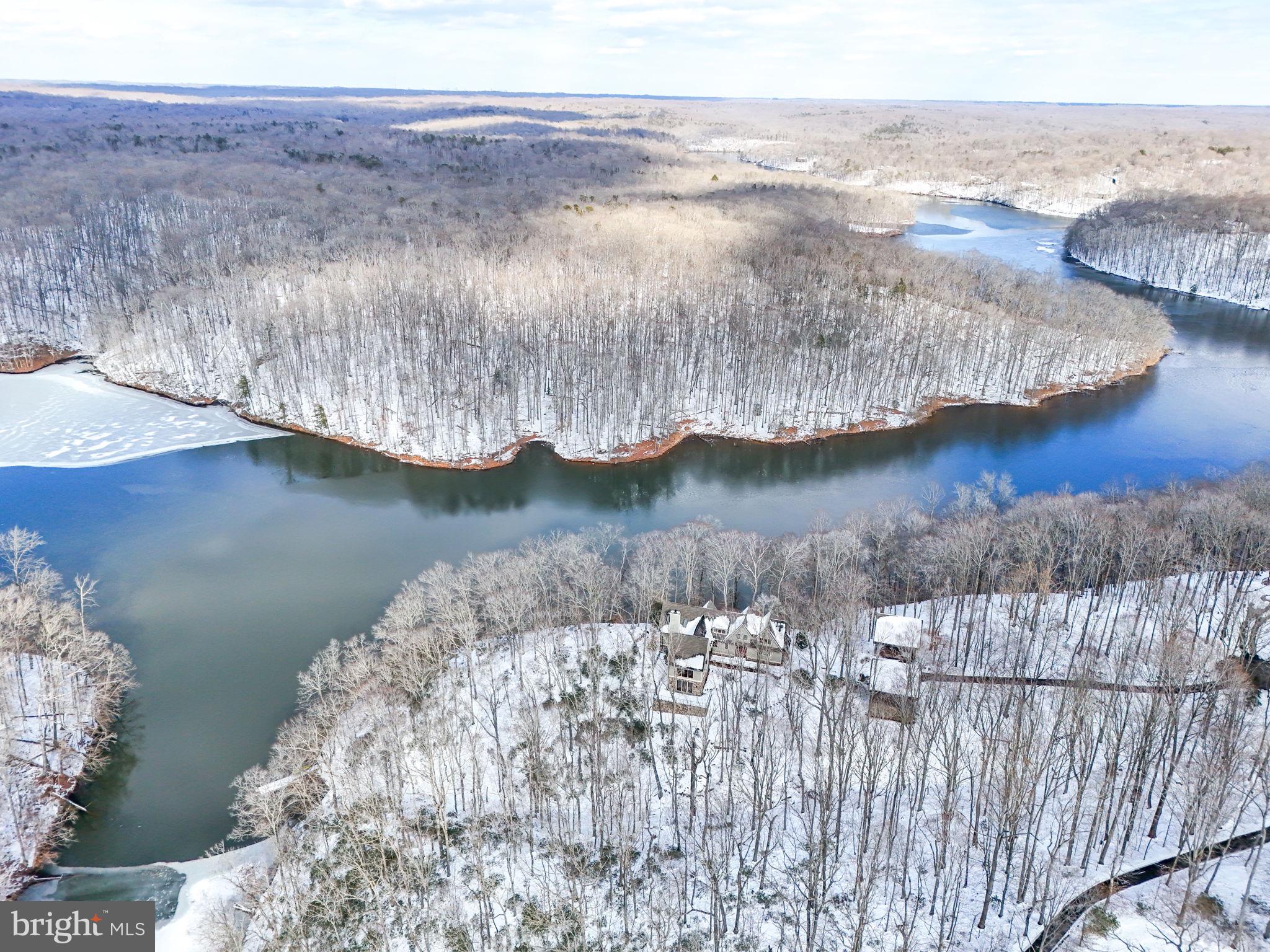 OCCOQUAN OAKS - Residential