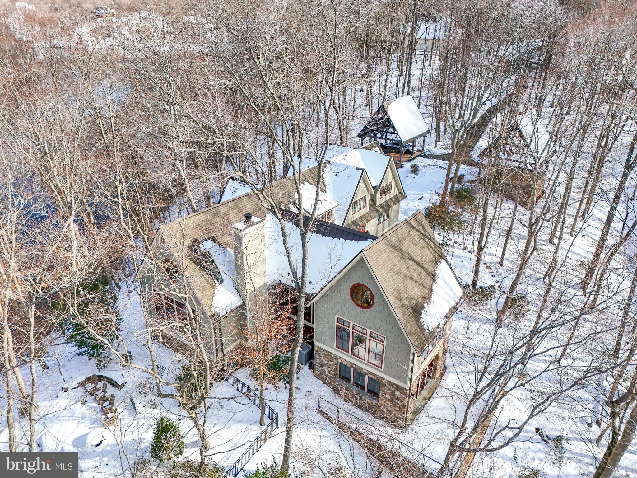 OCCOQUAN OAKS - Residential