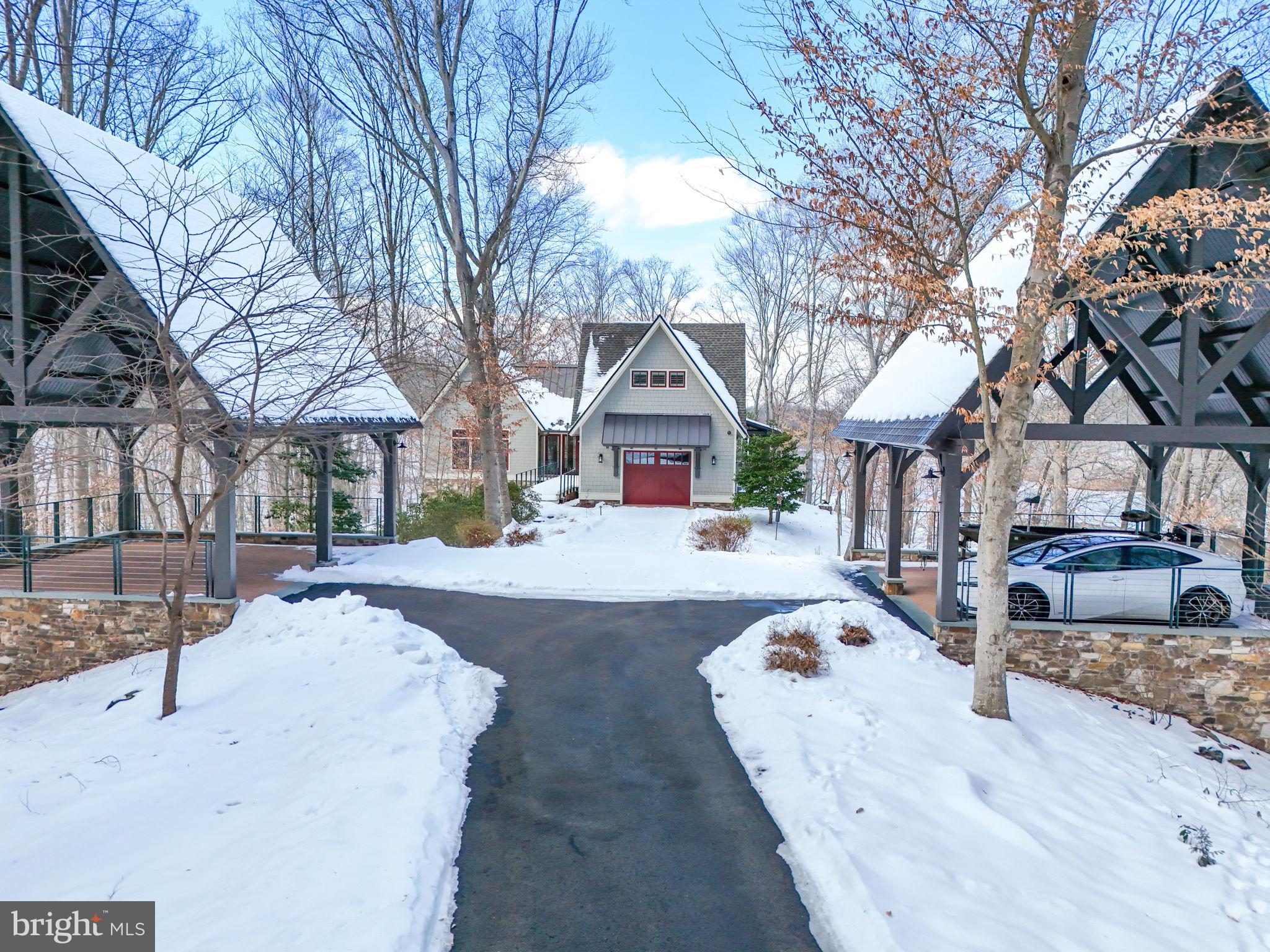 OCCOQUAN OAKS - Residential