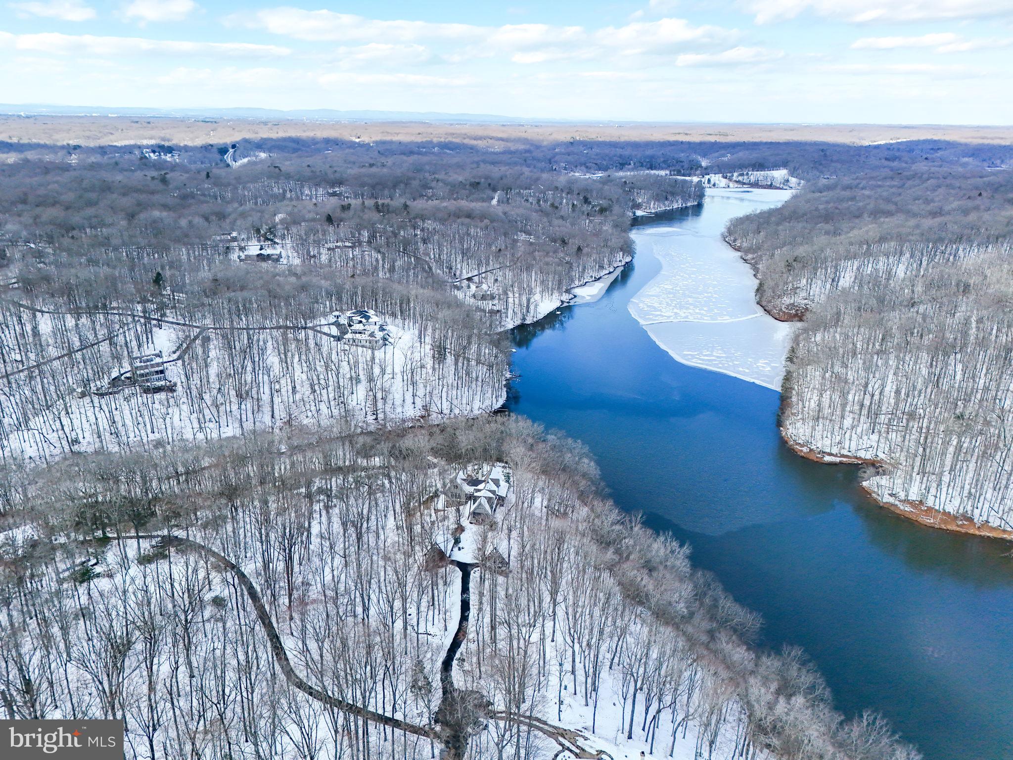 OCCOQUAN OAKS - Residential