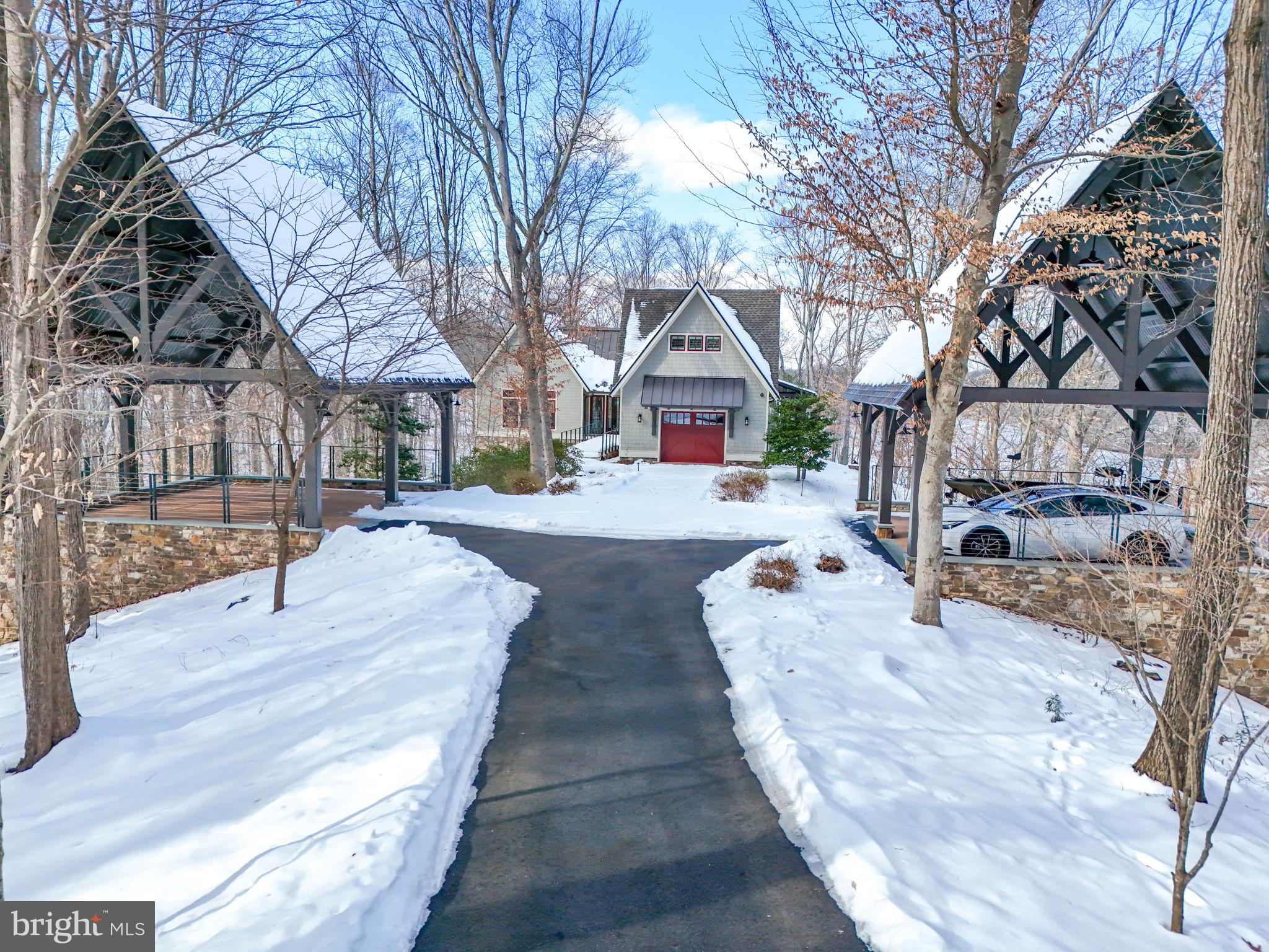 OCCOQUAN OAKS - Residential