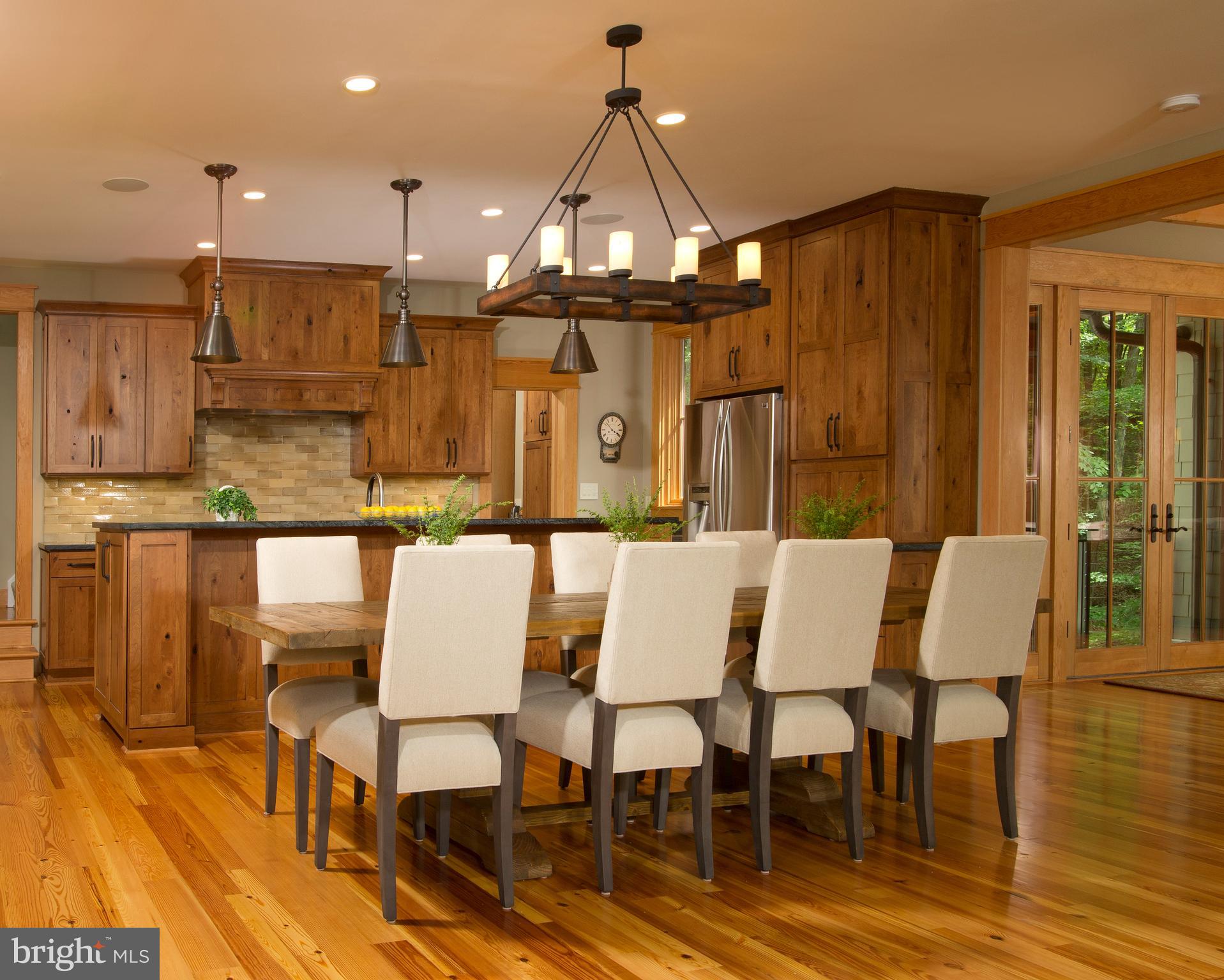 OCCOQUAN OAKS - Residential