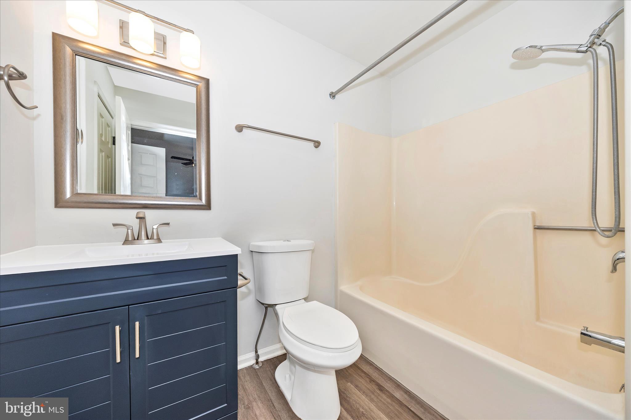 BOLIVAR ESTATES - Residential Lease